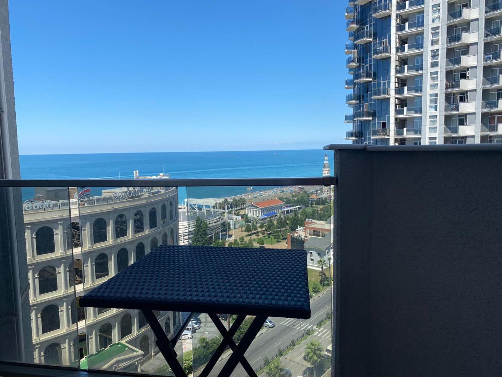 Hotel Orbi Sea Tower Apartment - Image 1