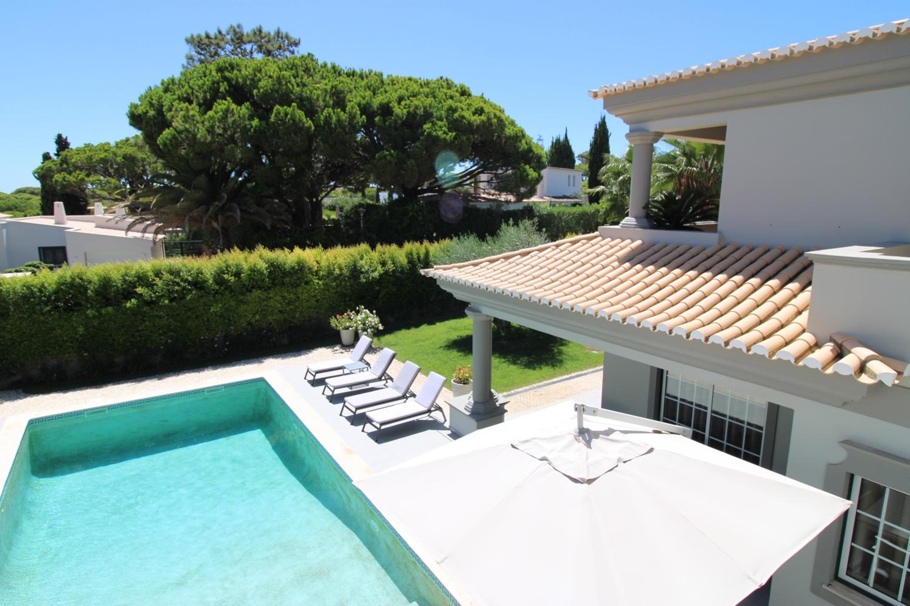 Charming Exceptional Golf Villa in Algarve