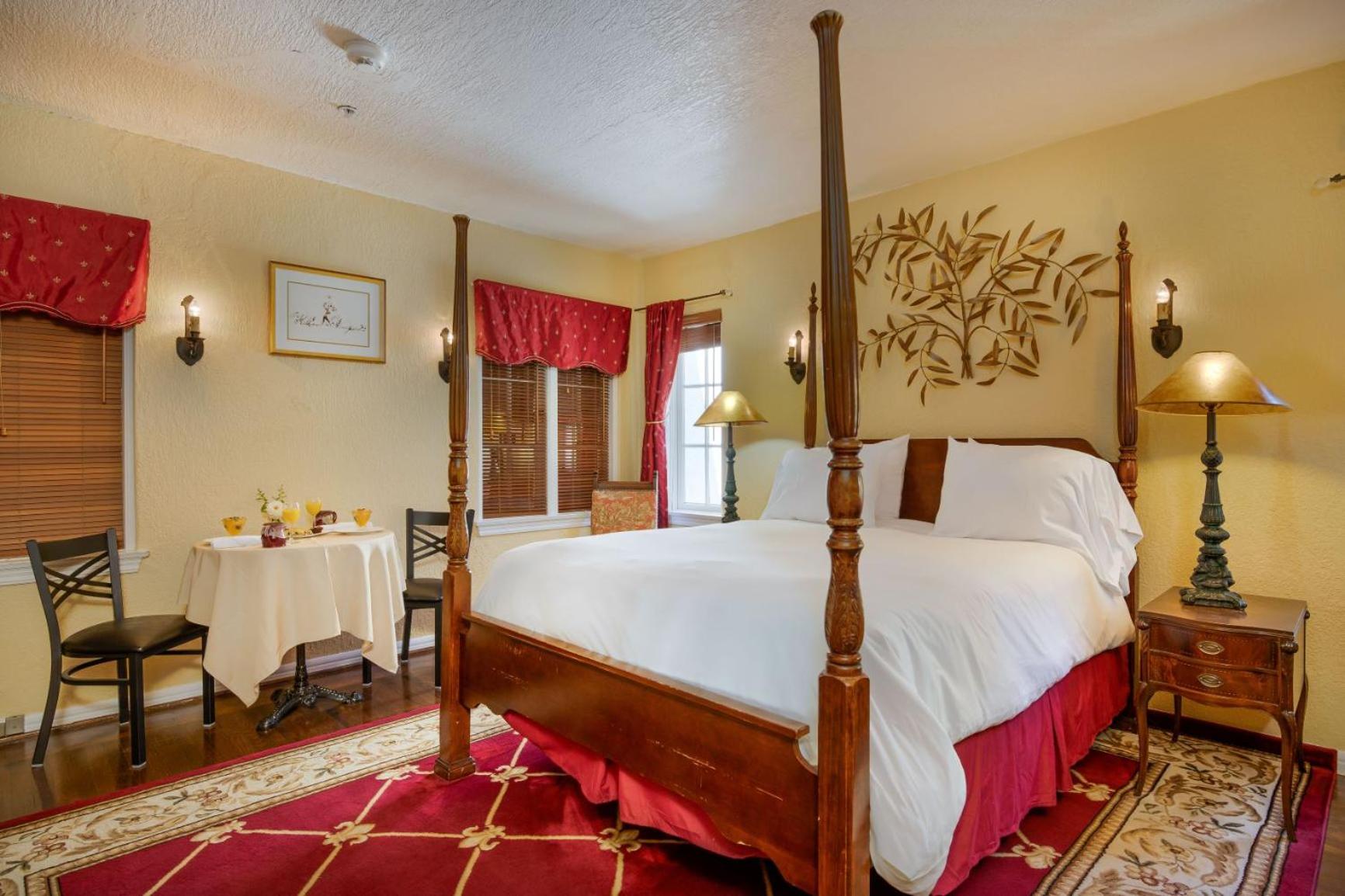 Maui Vacations - Candlelight Inn Napa Valley - Property Image 5