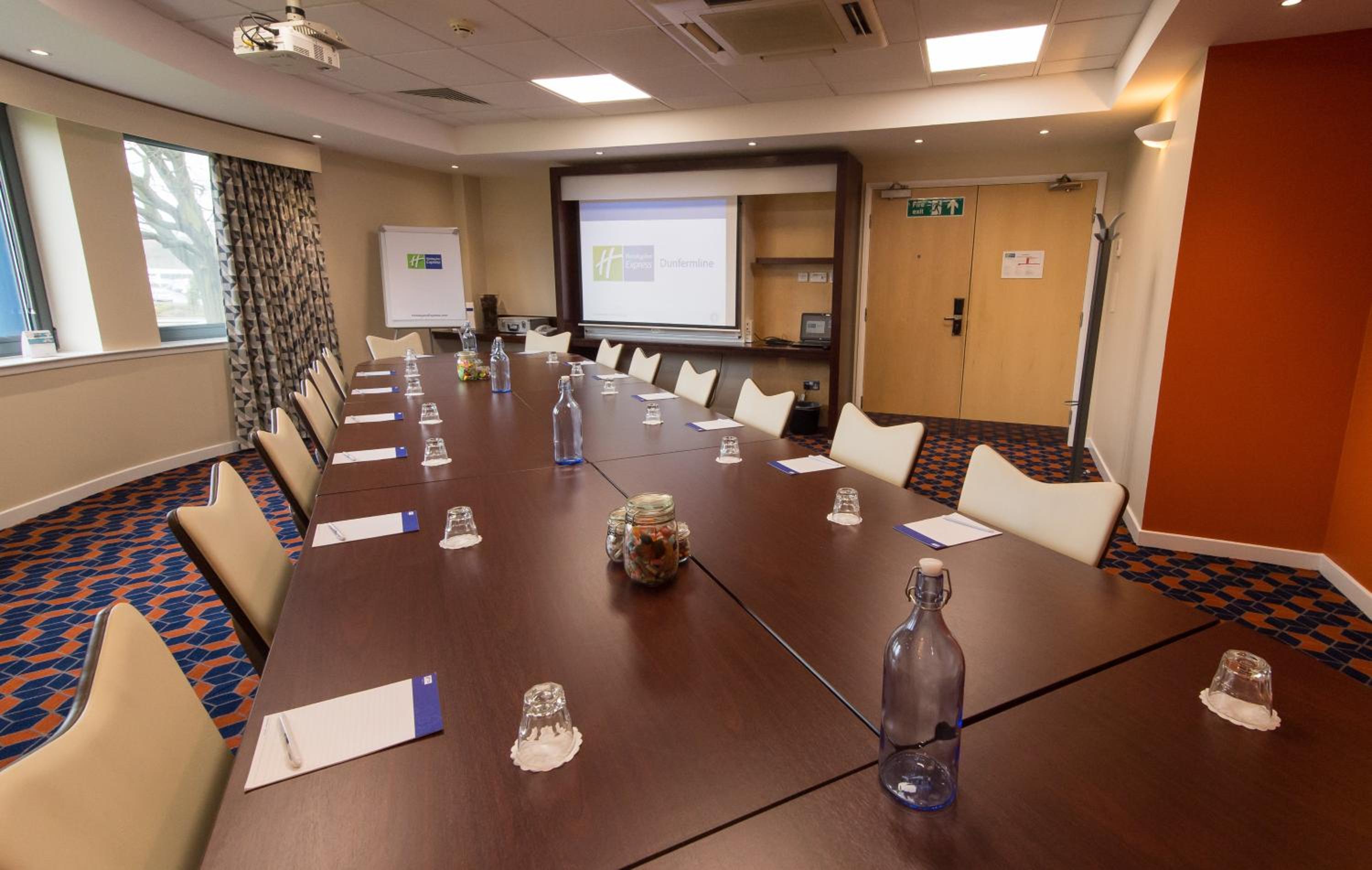 Dunfermline Vacations - Holiday Inn Express Dunfermline, an IHG Hotel - Property Image 1