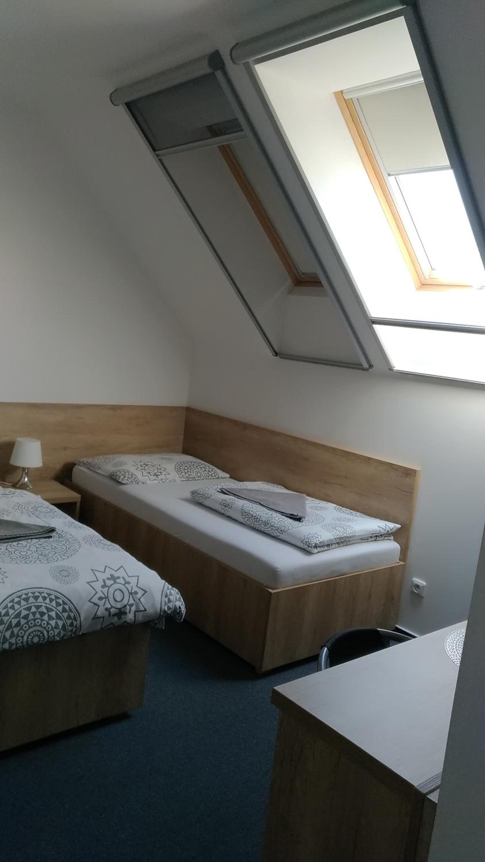 Penzion Kometa - rodinný pobyt u Novomlýnských jezer s komfortem, restaurací a dětskou zónou
