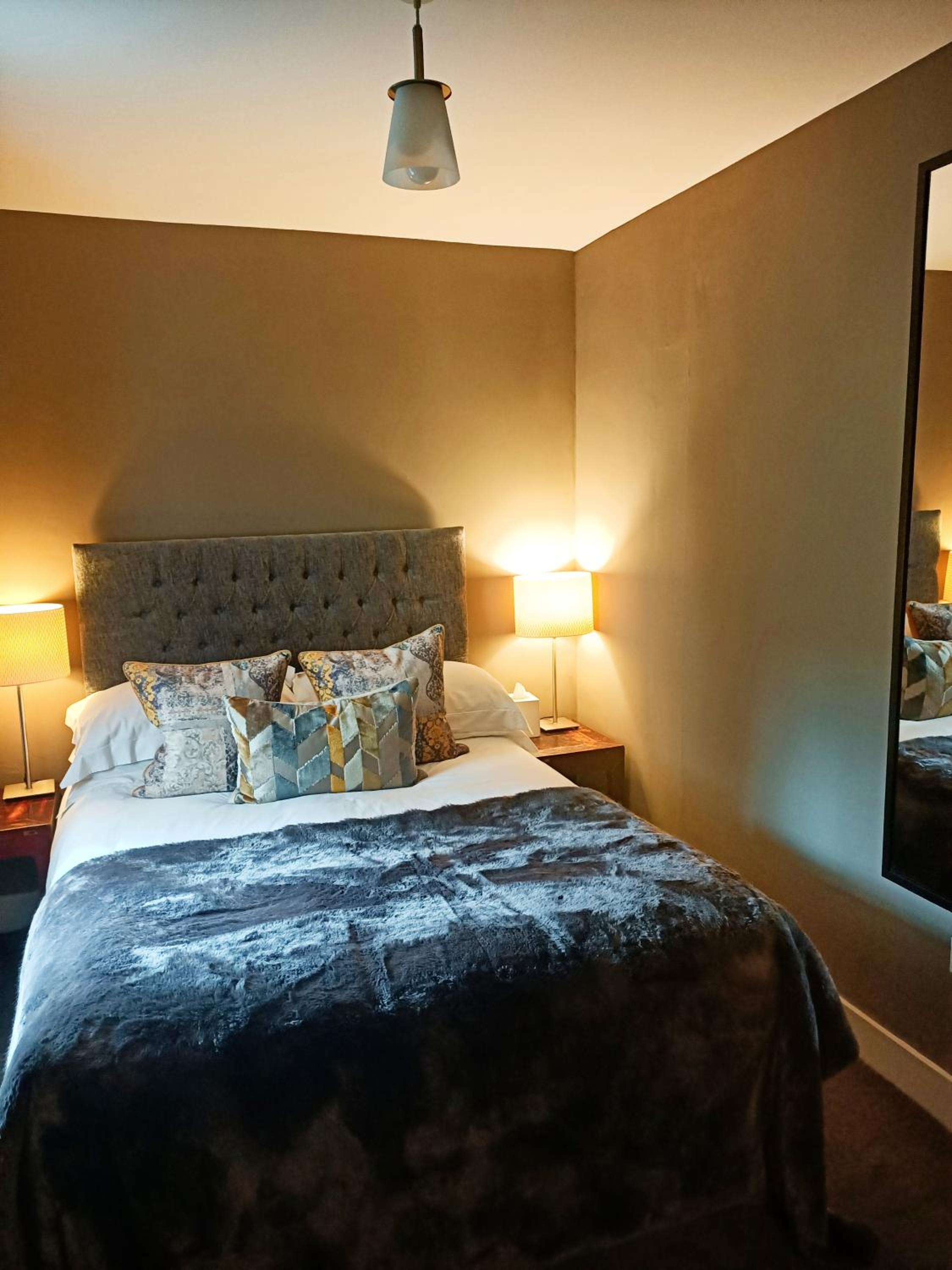 Six Brunton Place Guest House view 2