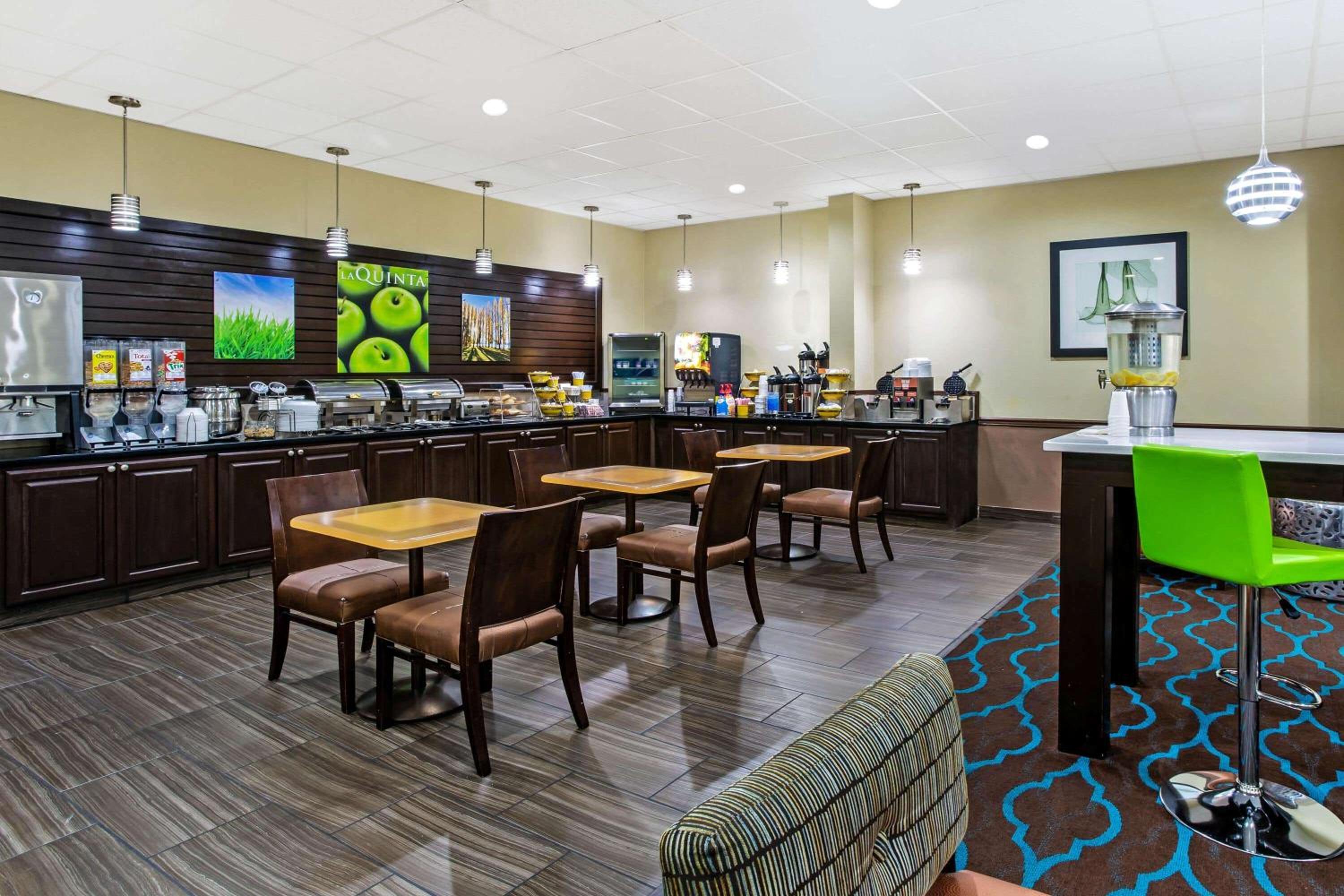 Wytheville Vacations - La Quinta by Wyndham Wytheville - Property Image 7