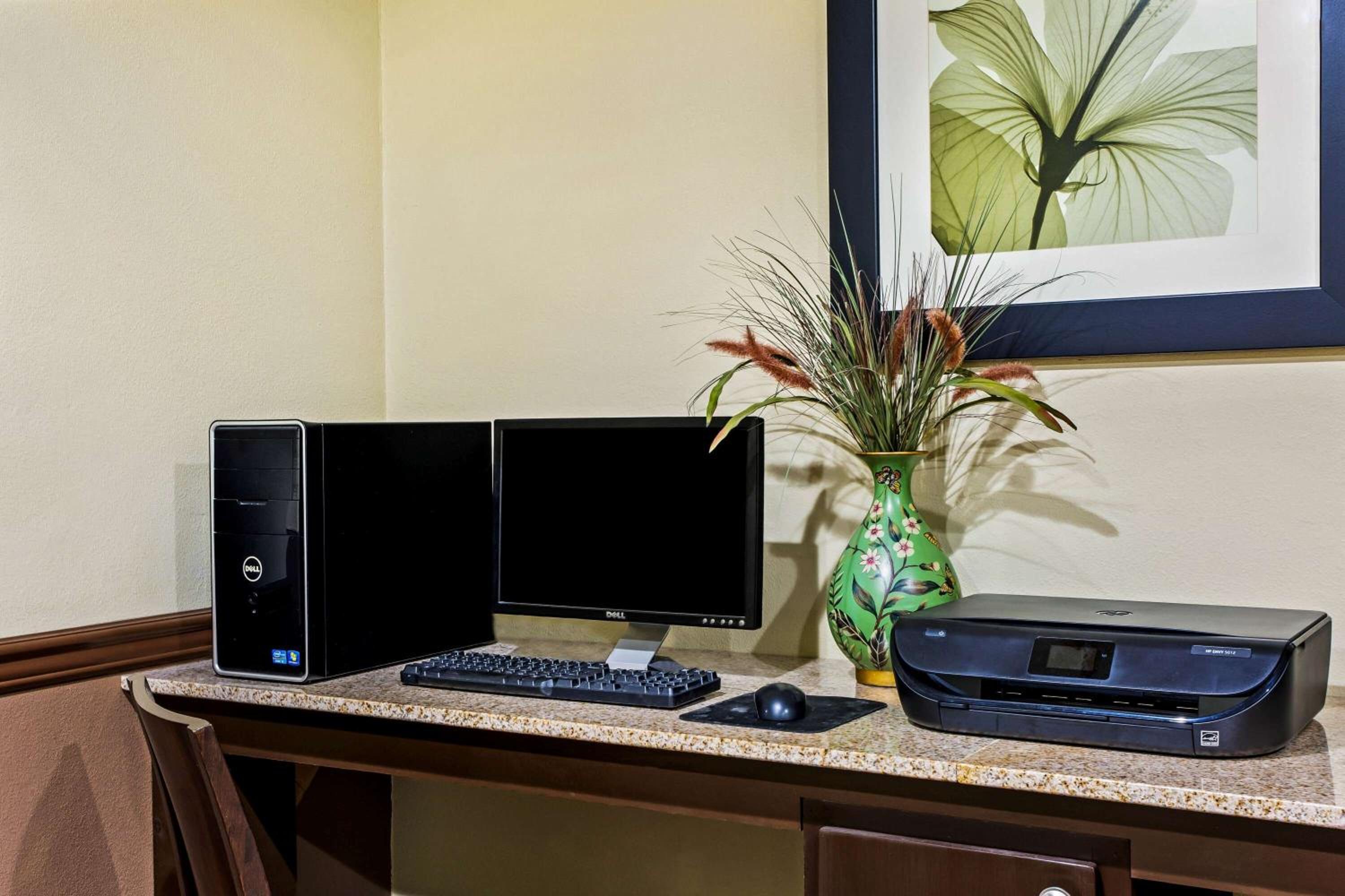 Wytheville Vacations - La Quinta by Wyndham Wytheville - Property Image 6
