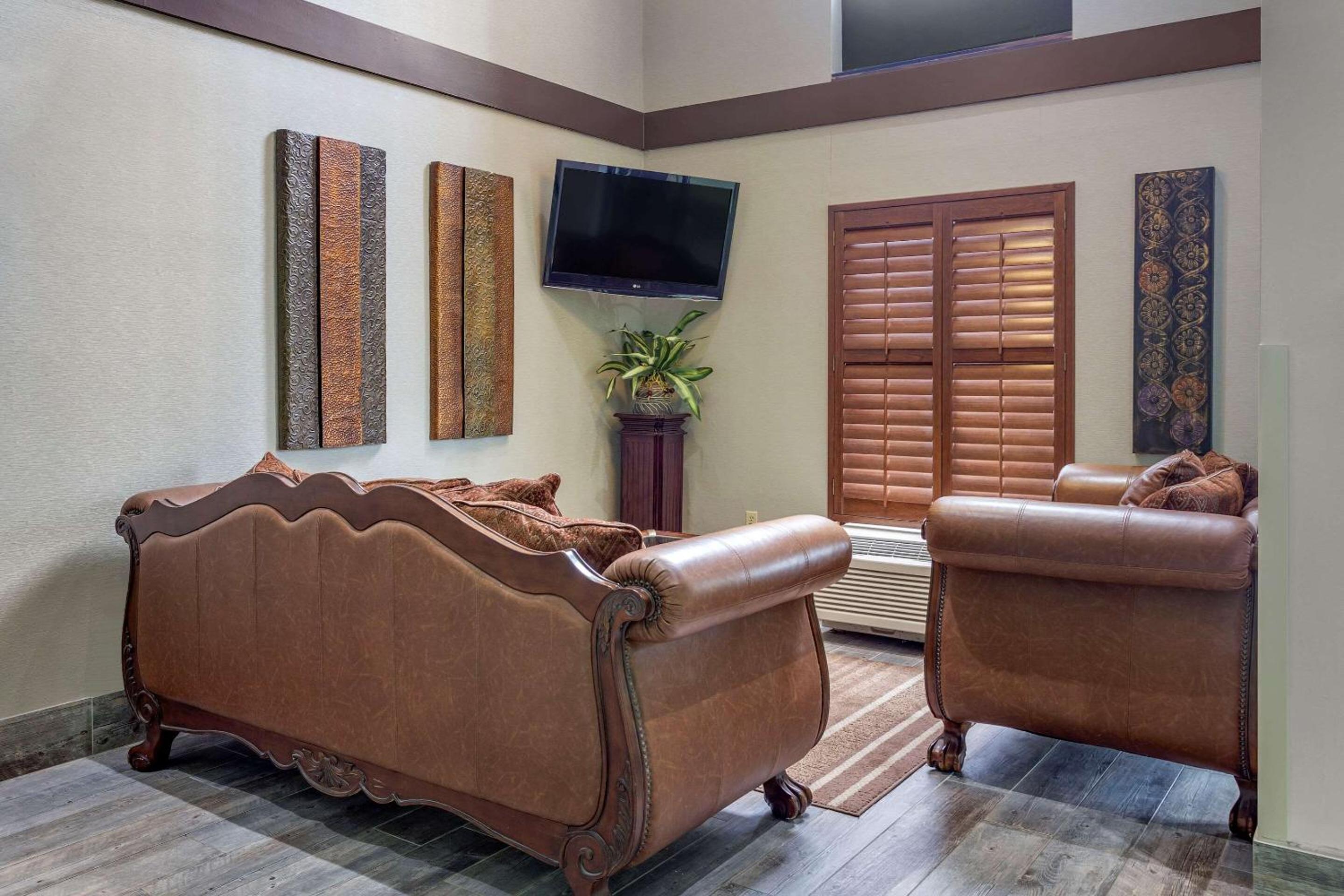 St Robert Vacations - Quality Inn St Robert - Ft Leonard Wood - Property Image 4