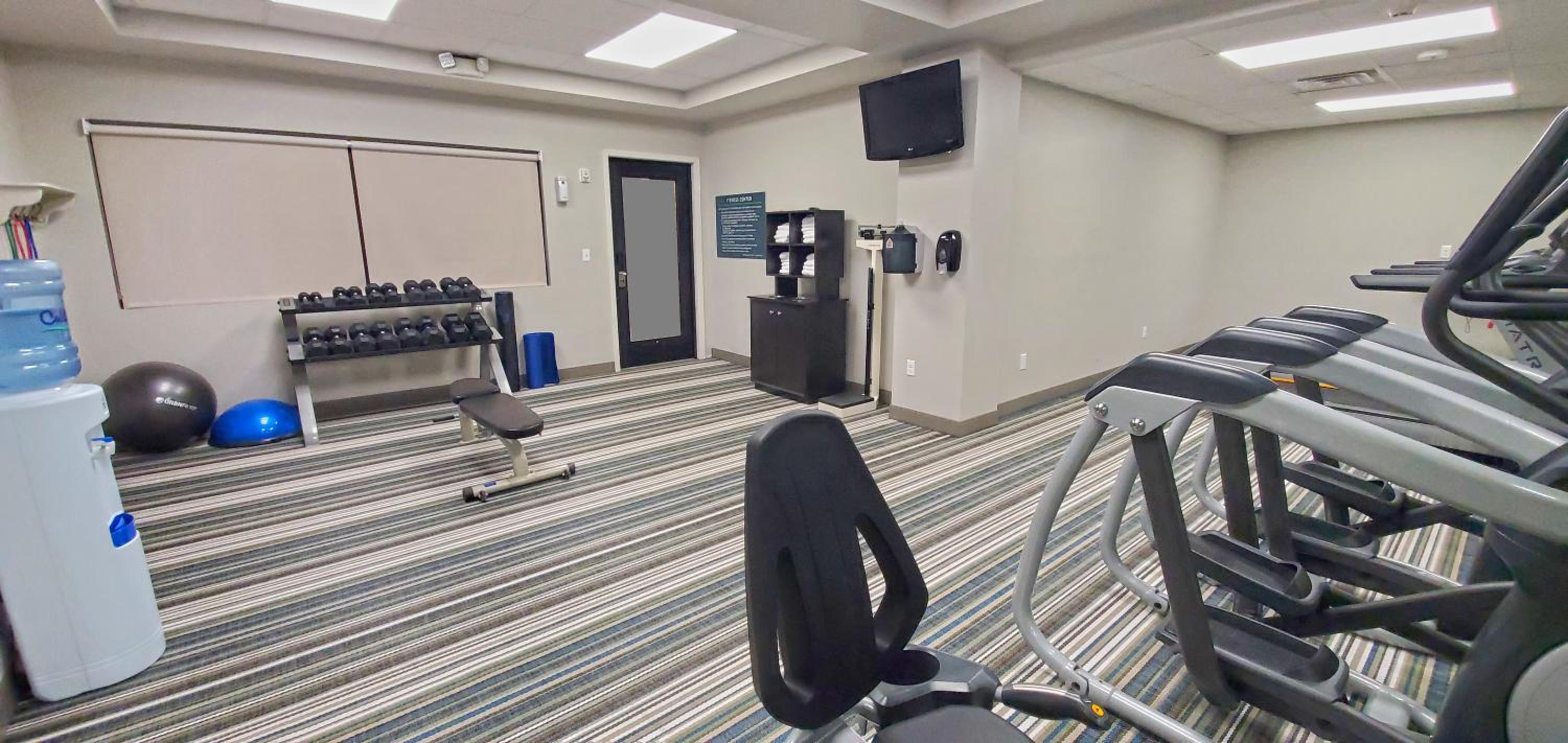 Kearney Vacations - Holiday Inn Kearney, an IHG Hotel - Property Image 2
