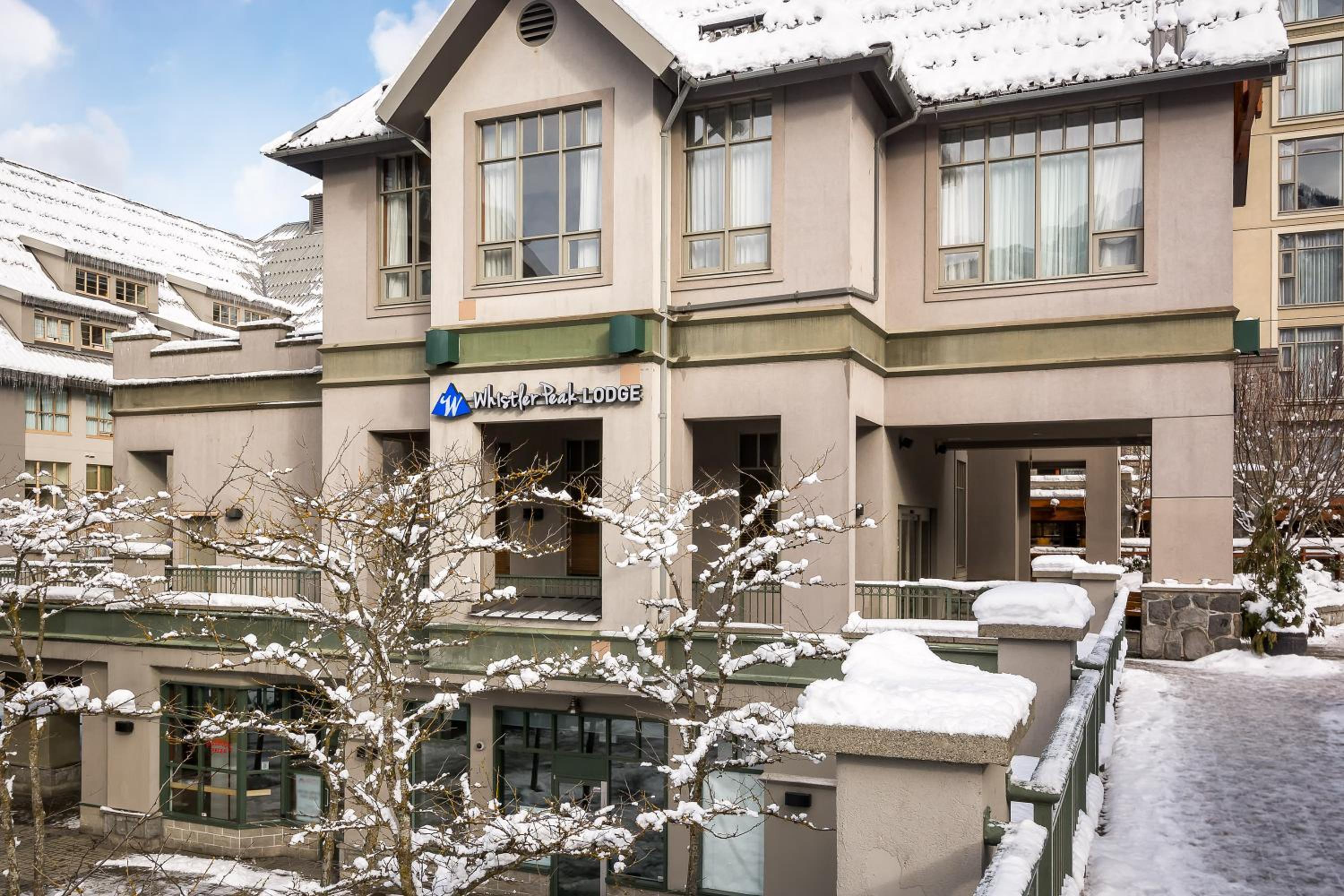 Whistler Peak Lodge-3