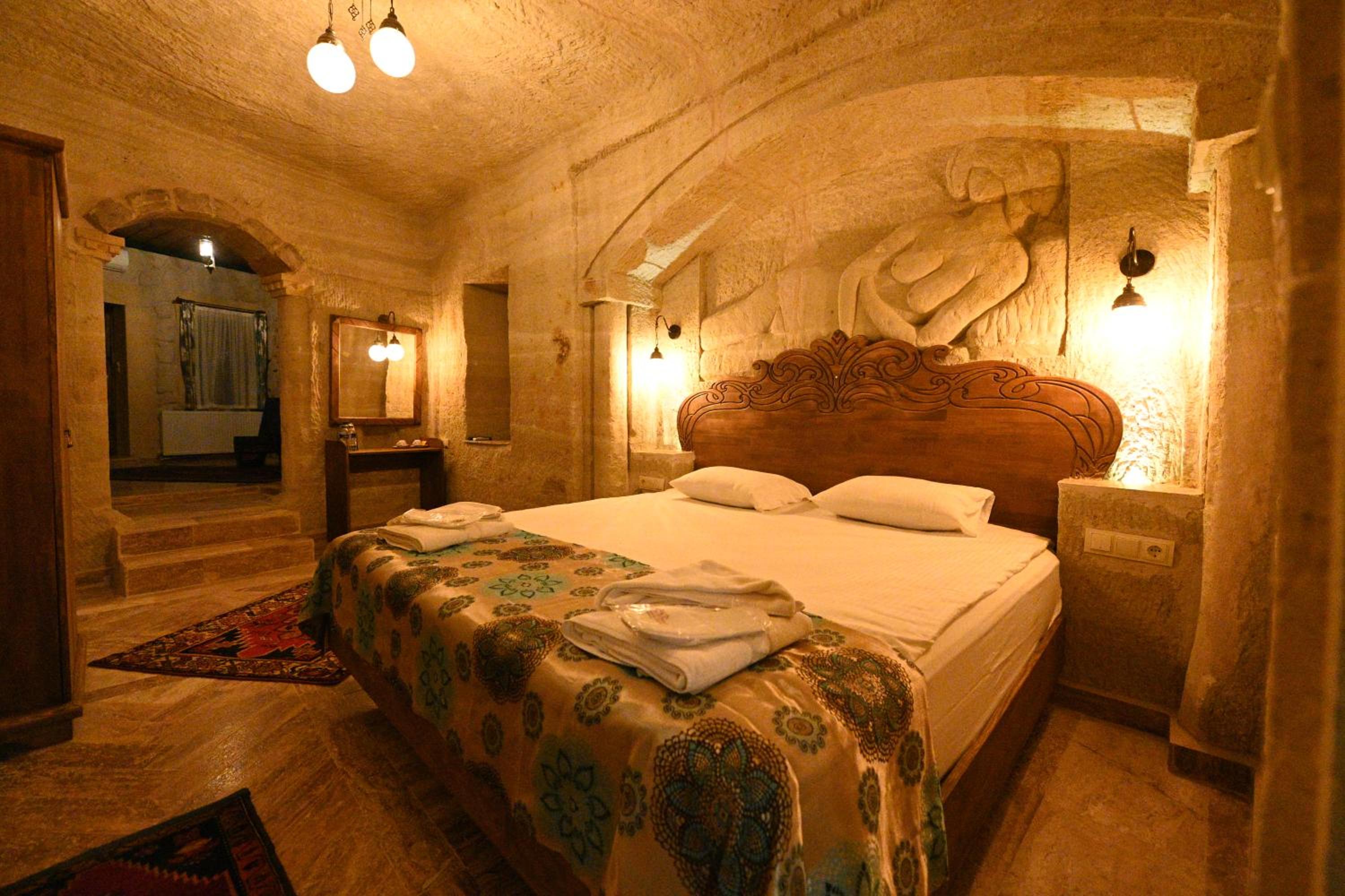 Cappadocia Caves Hotel - Image 43