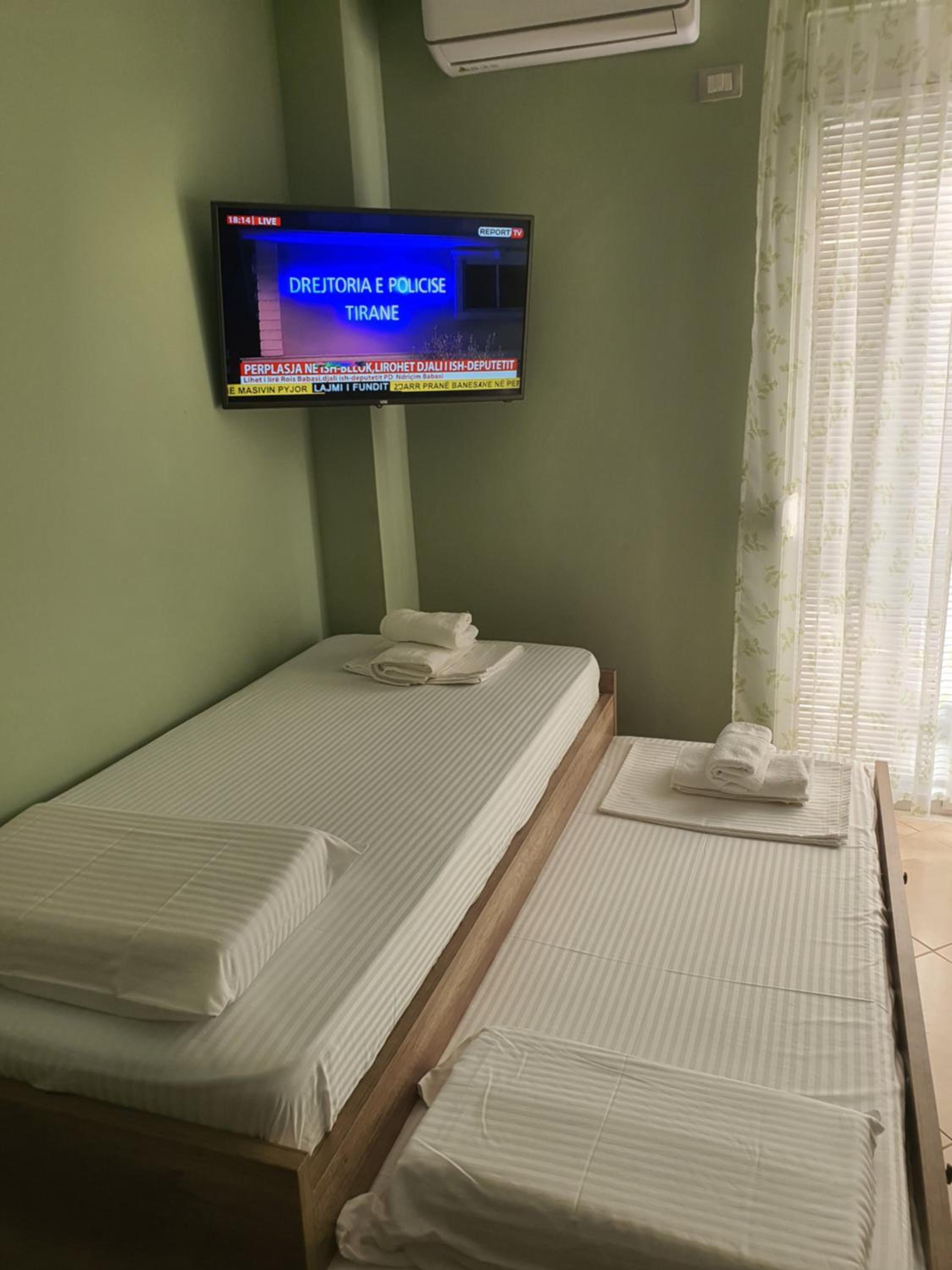 Deni Sea View Apartment