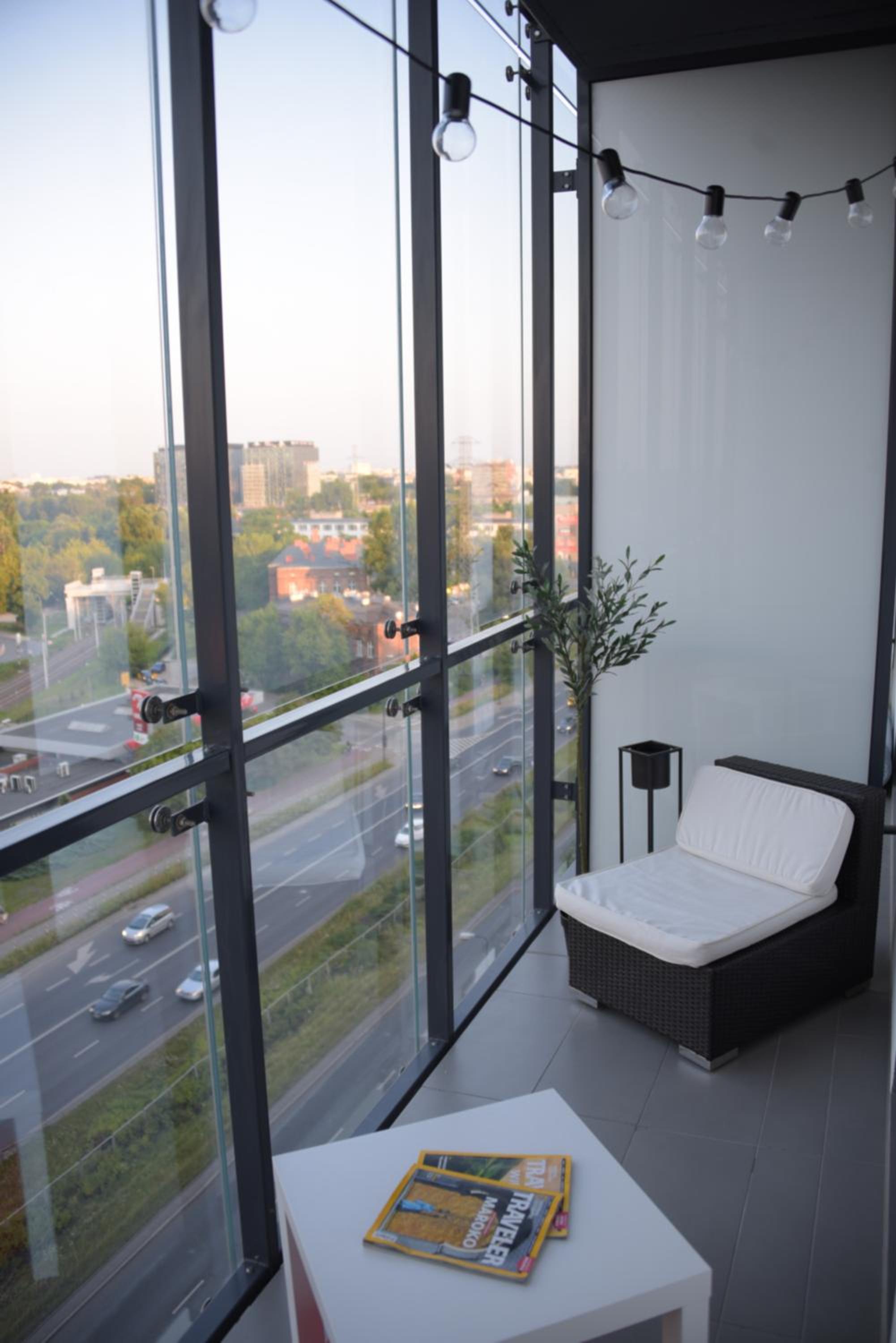Bliska Wola Expo Central Apartment view 3