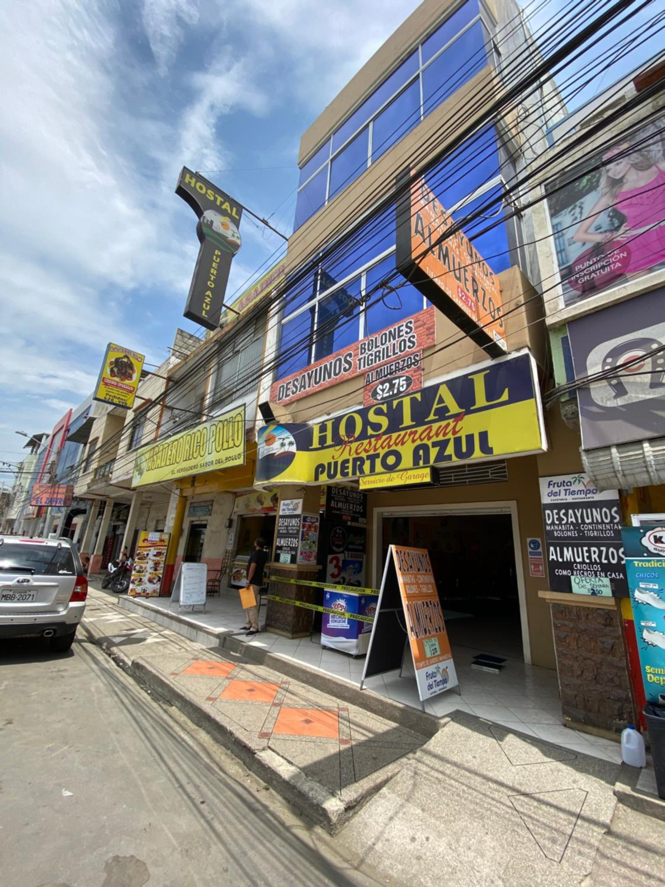 Hostal Puerto Azul