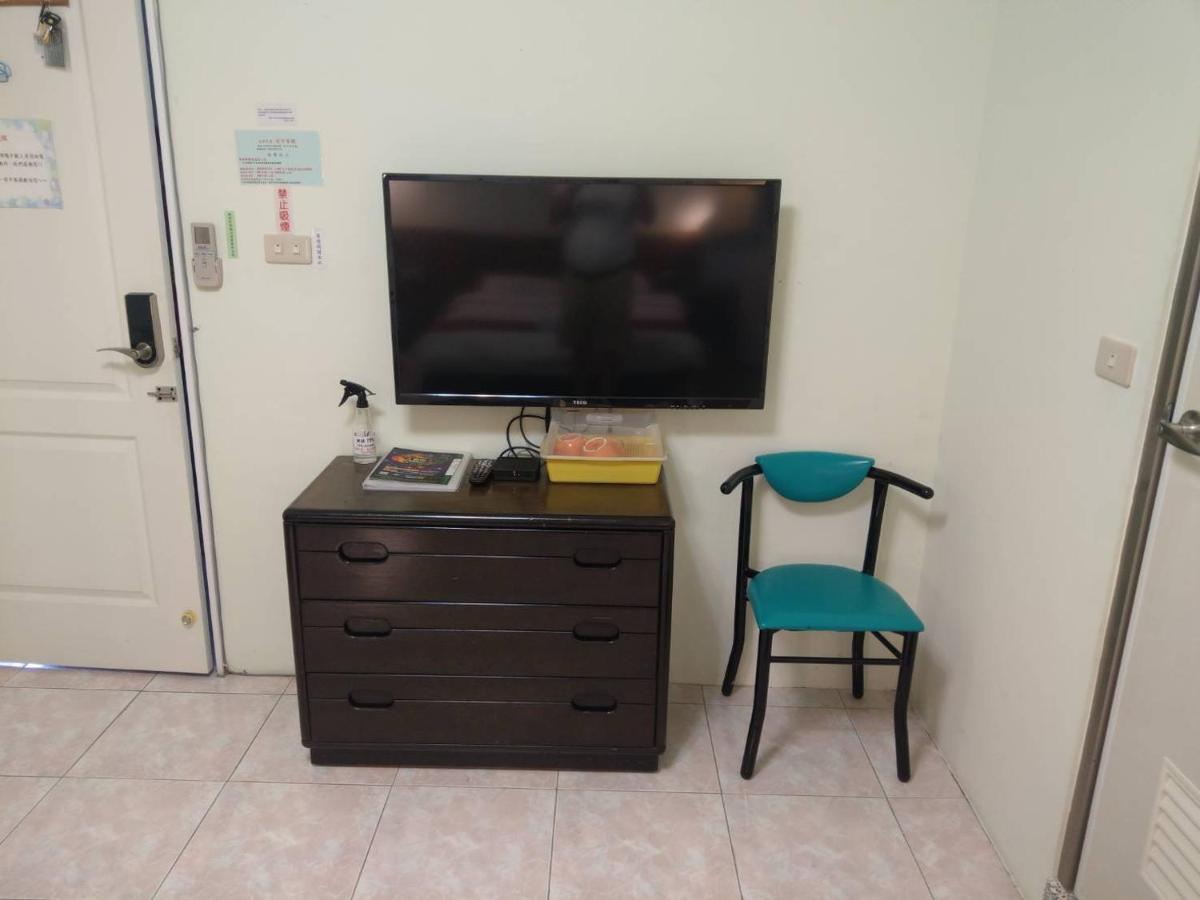Tainan B&B Hall West Centra