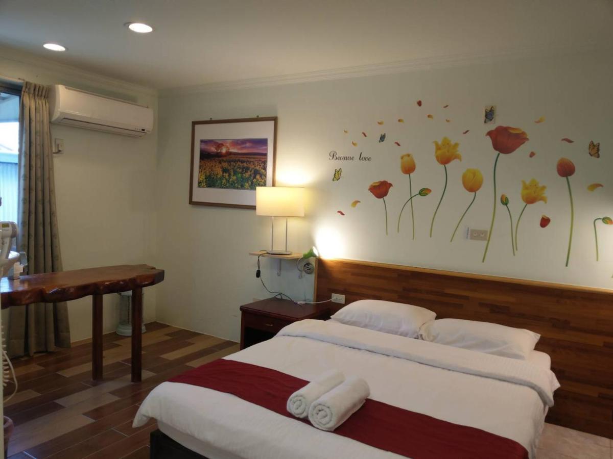 Tainan B&B Hall West Centra