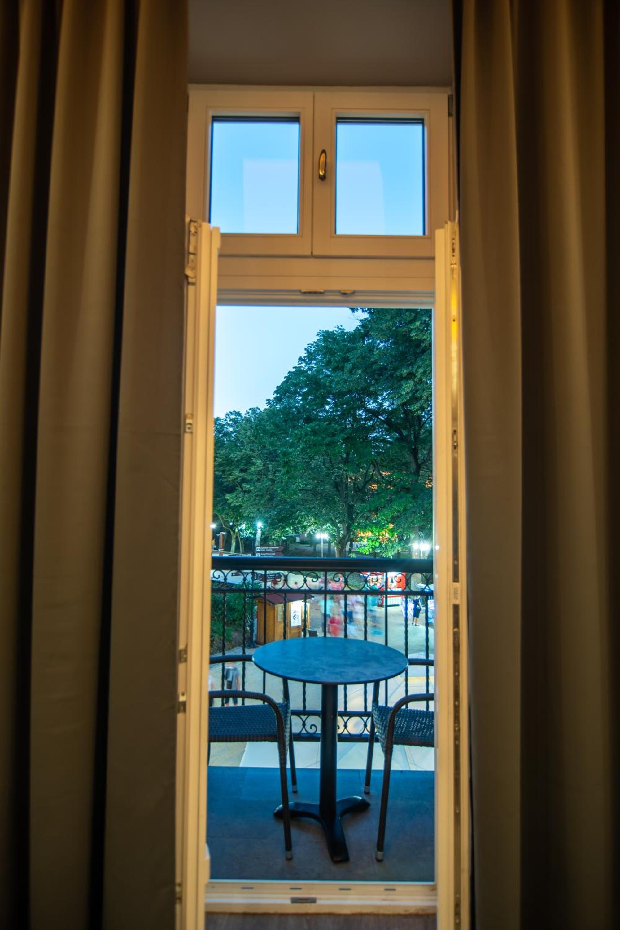 Photo 41