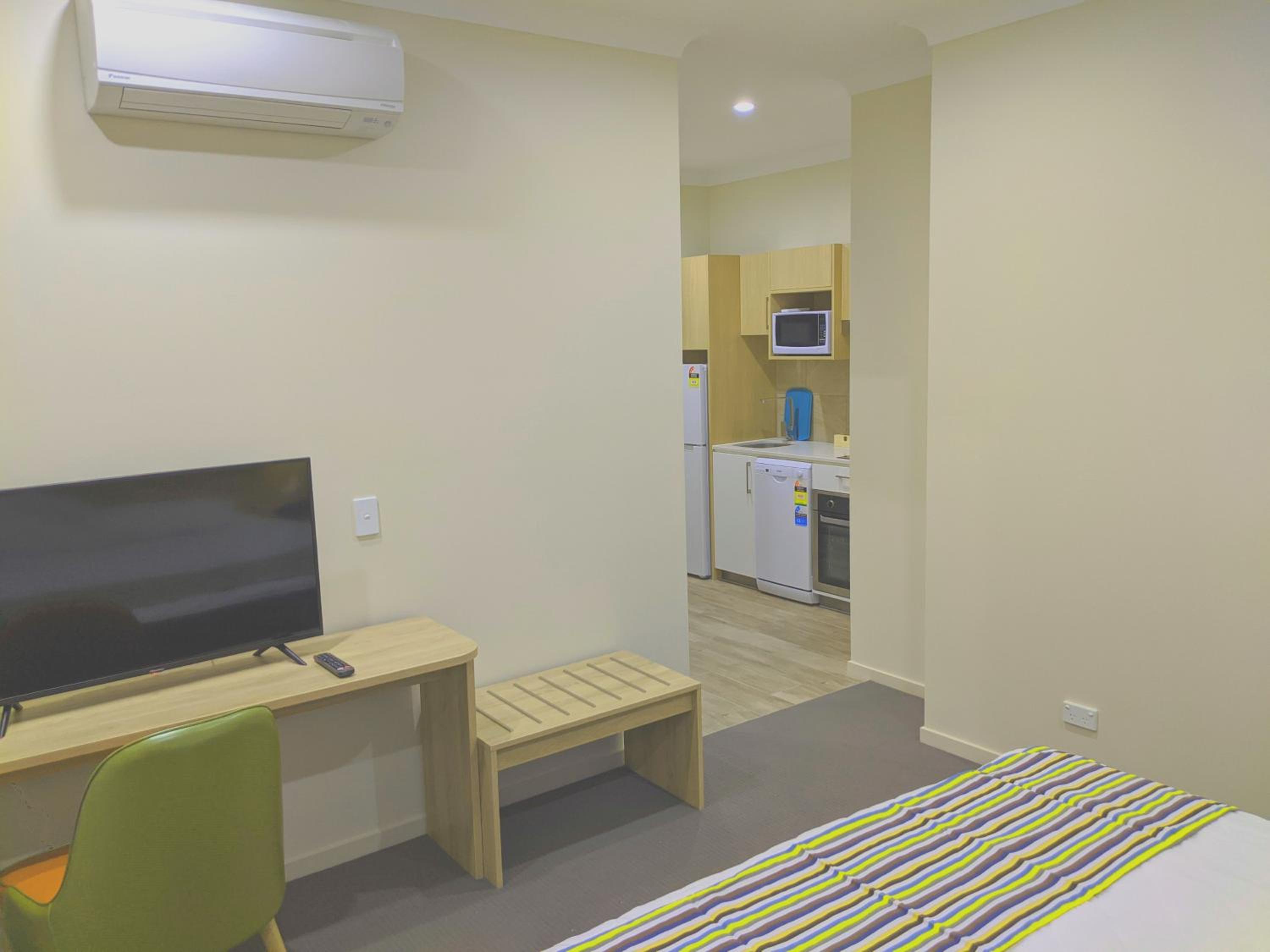 The Windsor, Hotel Rooms & Apartments