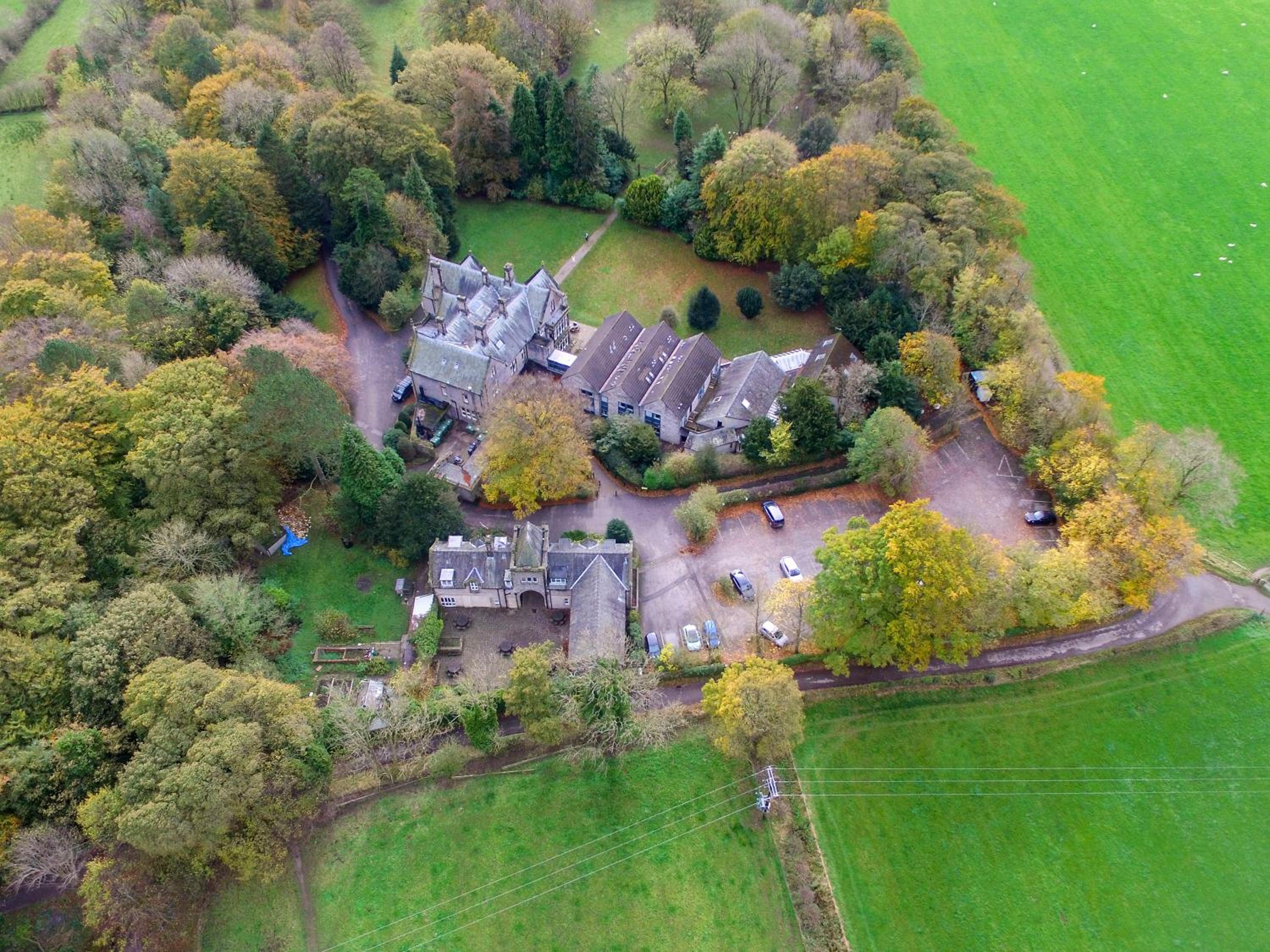 YHA Castleton Losehill Hall view 4