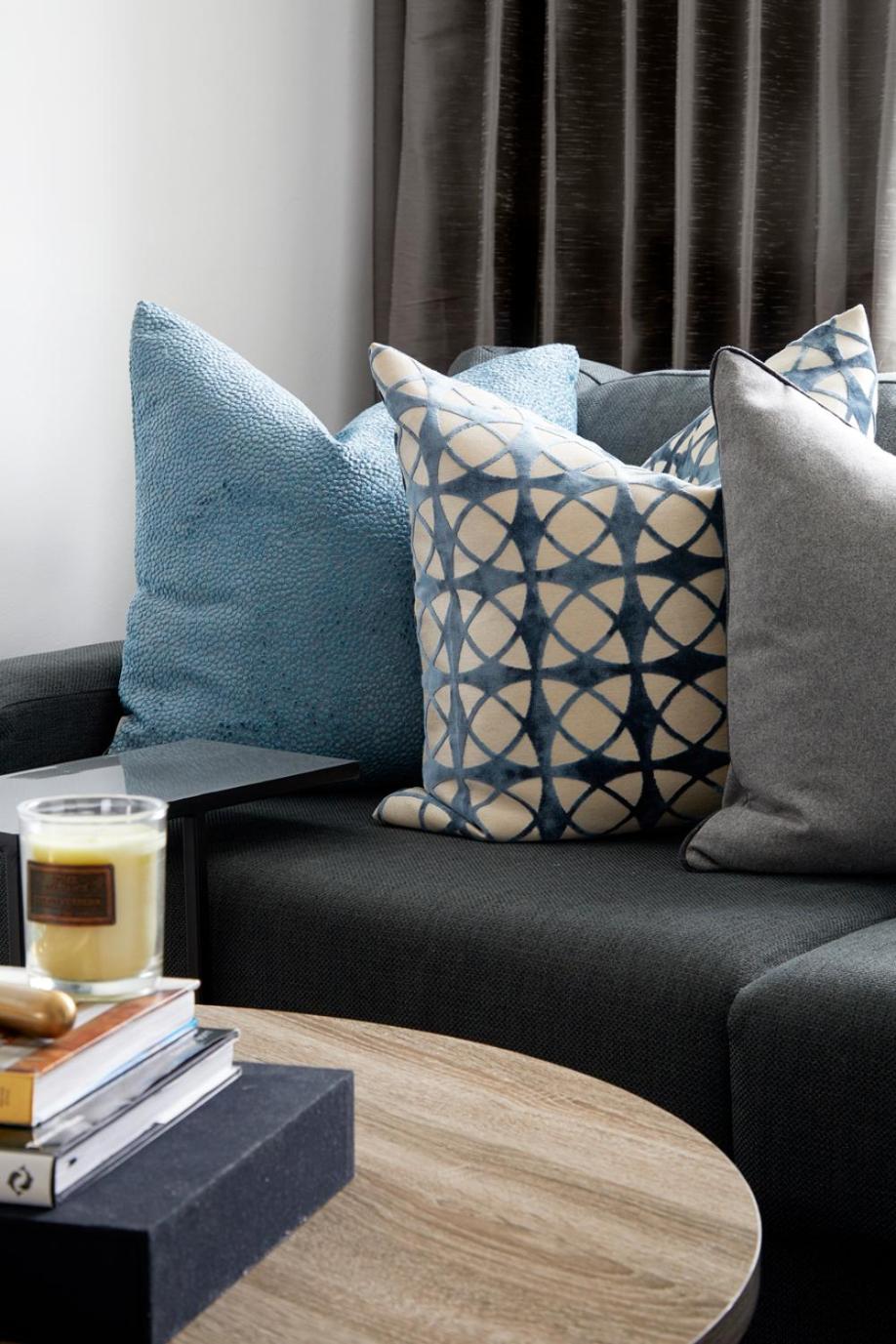Aisiki Stays Apartments at North Finchley, 3-Bedroom & 2-Bathroom, Pet Friendly Flat, King or Twin Beds with Free Wi-Fi view 5