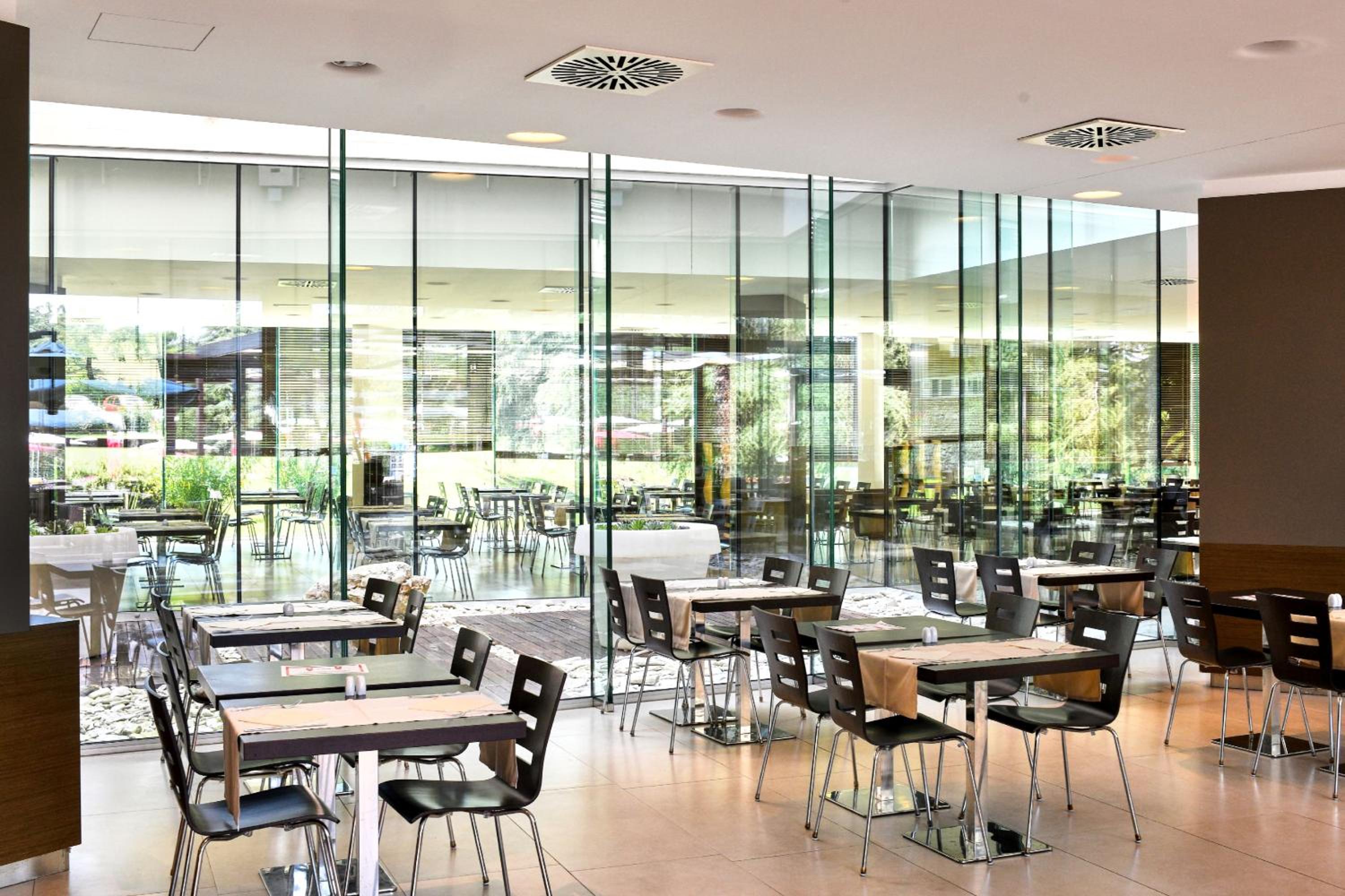 Hotel Mediteran Plava Laguna - Property Image 5