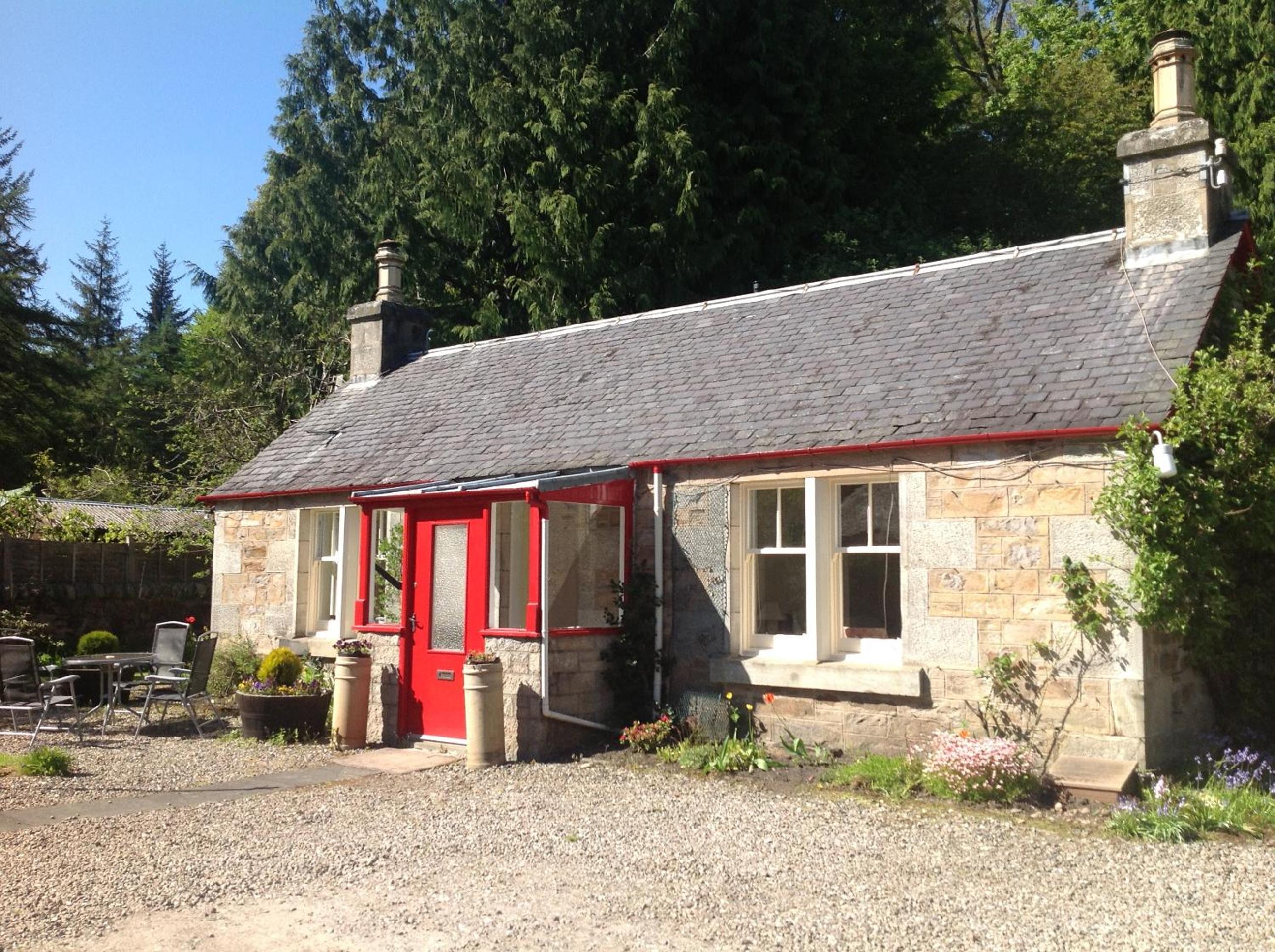 Annslea Garden Cottage view 2