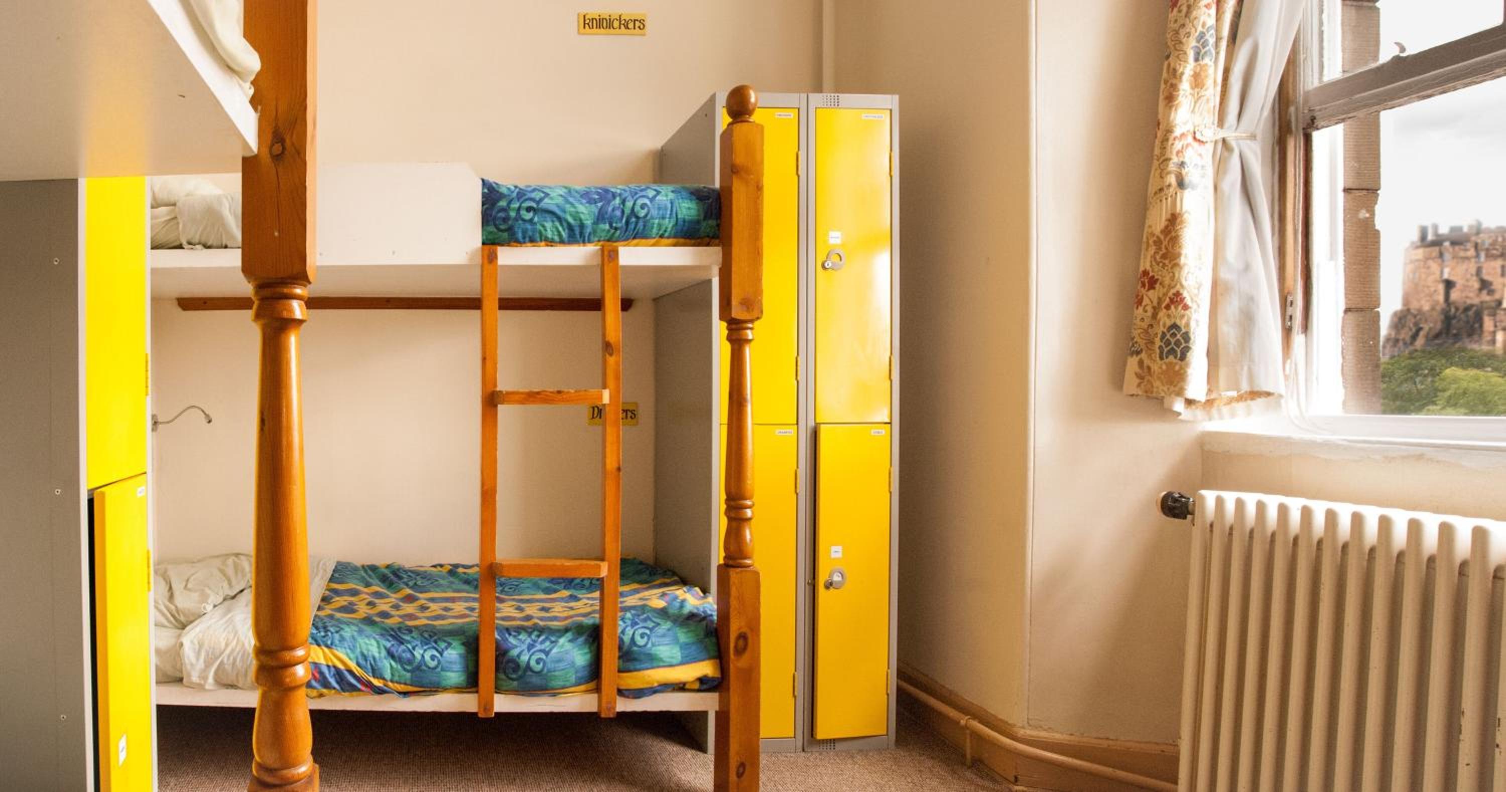 Castle Rock Hostel - Adults Only