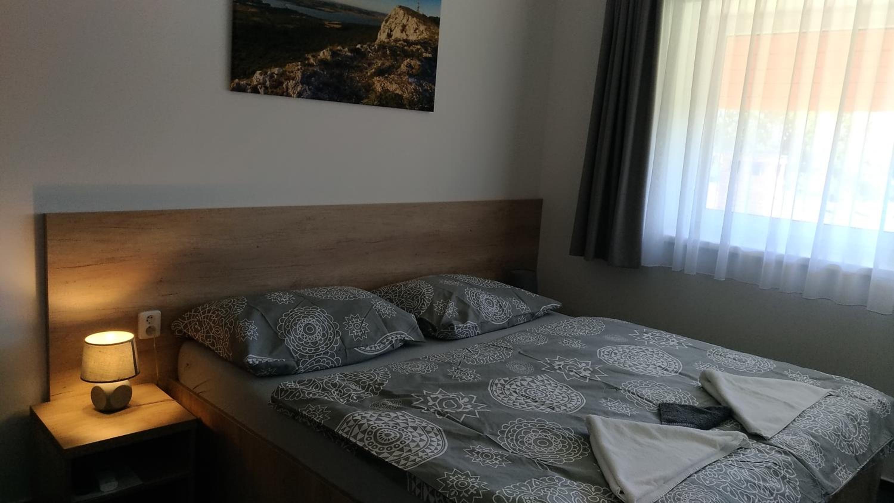 Penzion Kometa - rodinný pobyt u Novomlýnských jezer s komfortem, restaurací a dětskou zónou