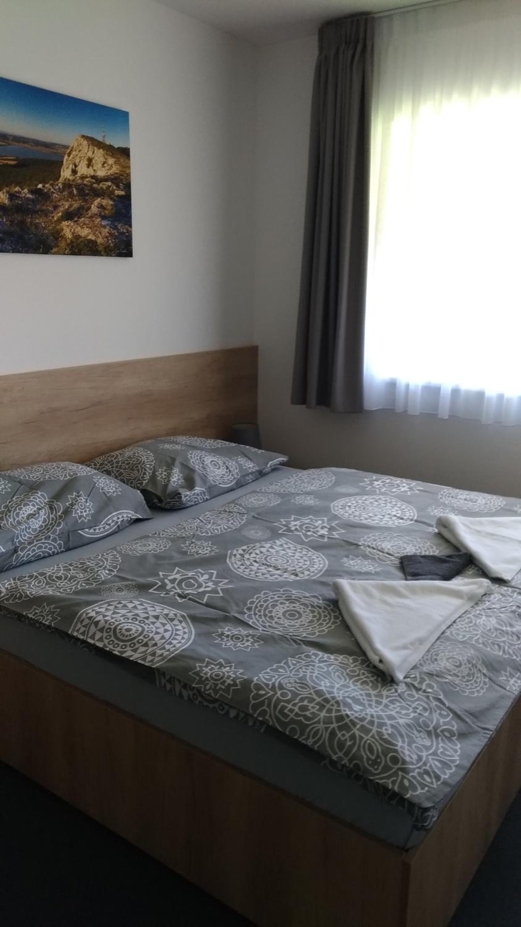 Penzion Kometa - rodinný pobyt u Novomlýnských jezer s komfortem, restaurací a dětskou zónou