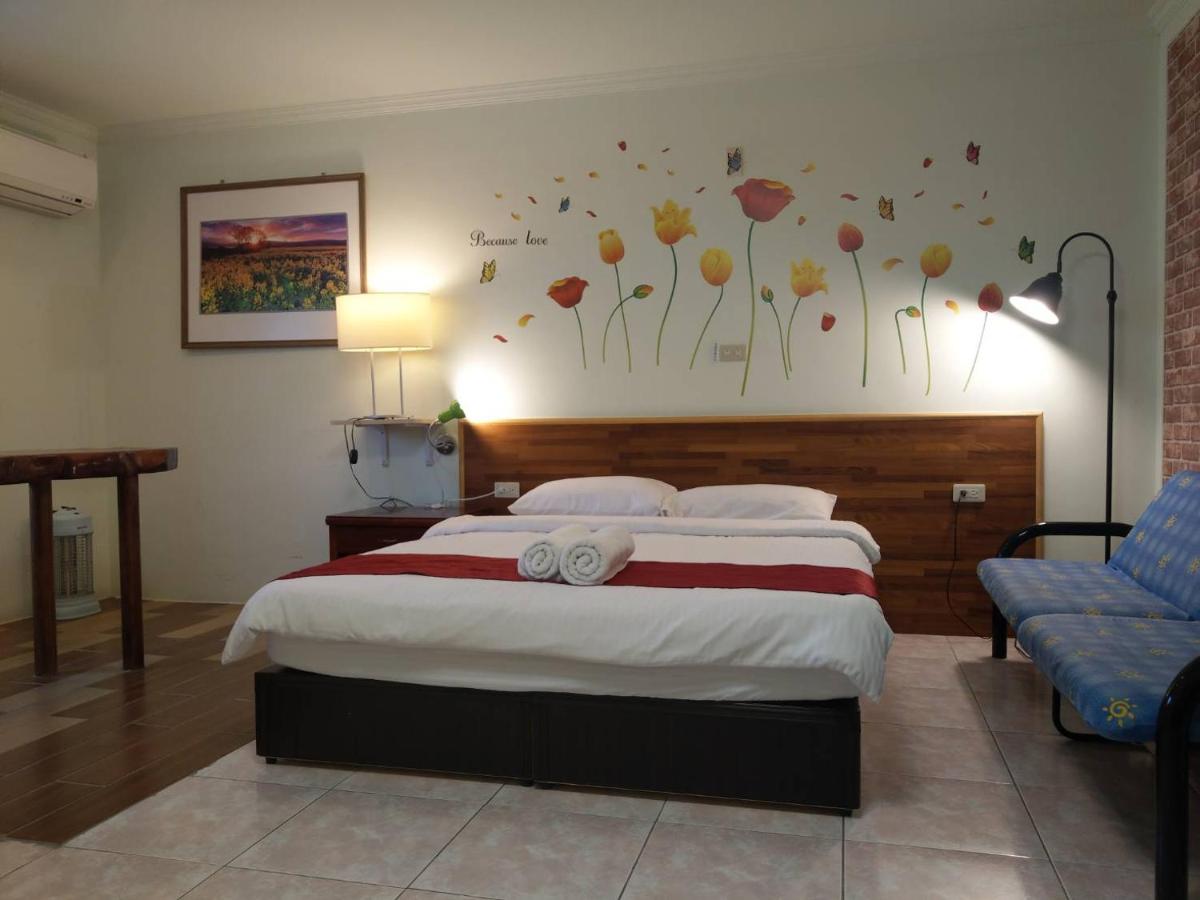 Tainan B&B Hall West Centra