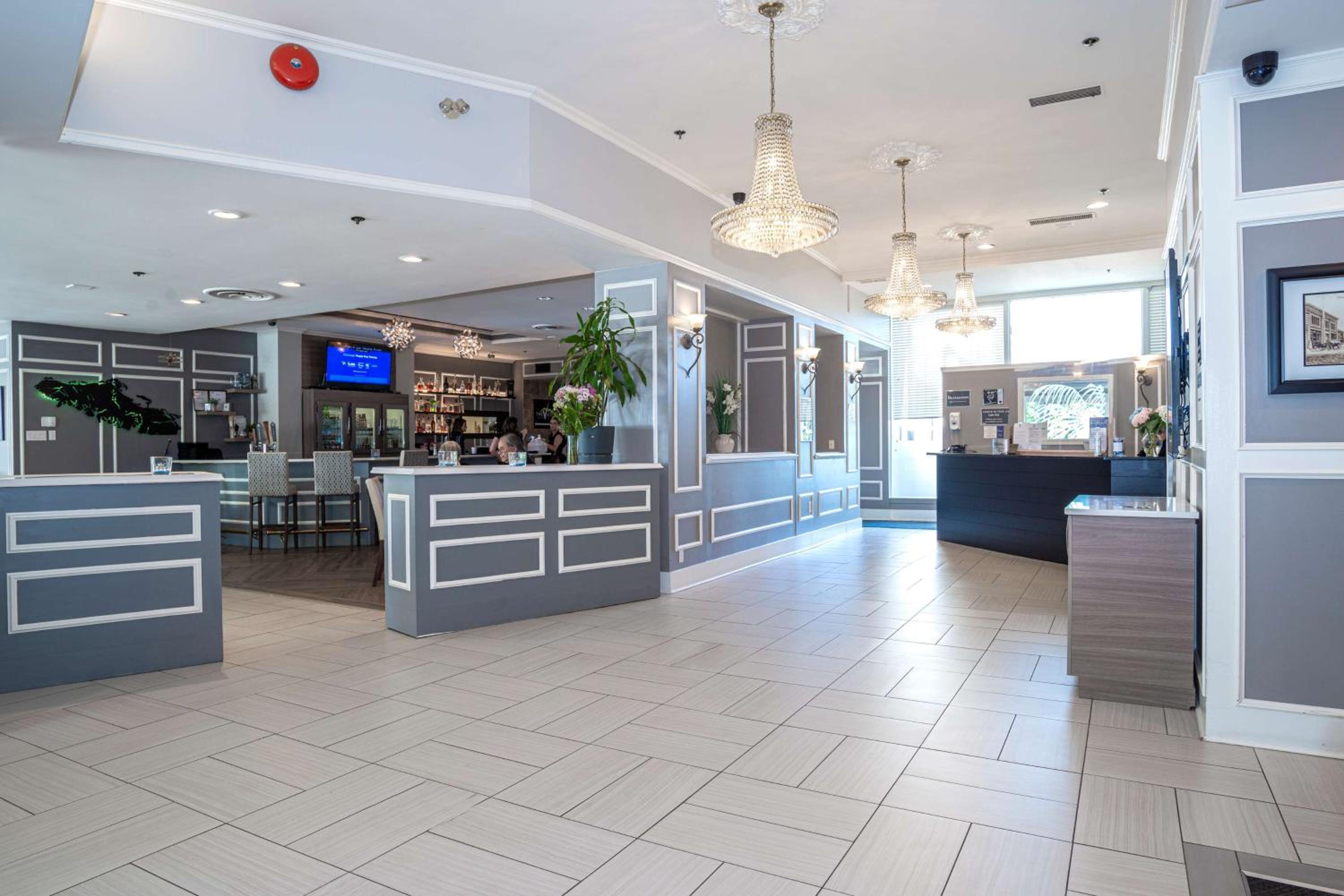 Nanaimo Vacations - Best Western Dorchester Hotel - Property Image 2