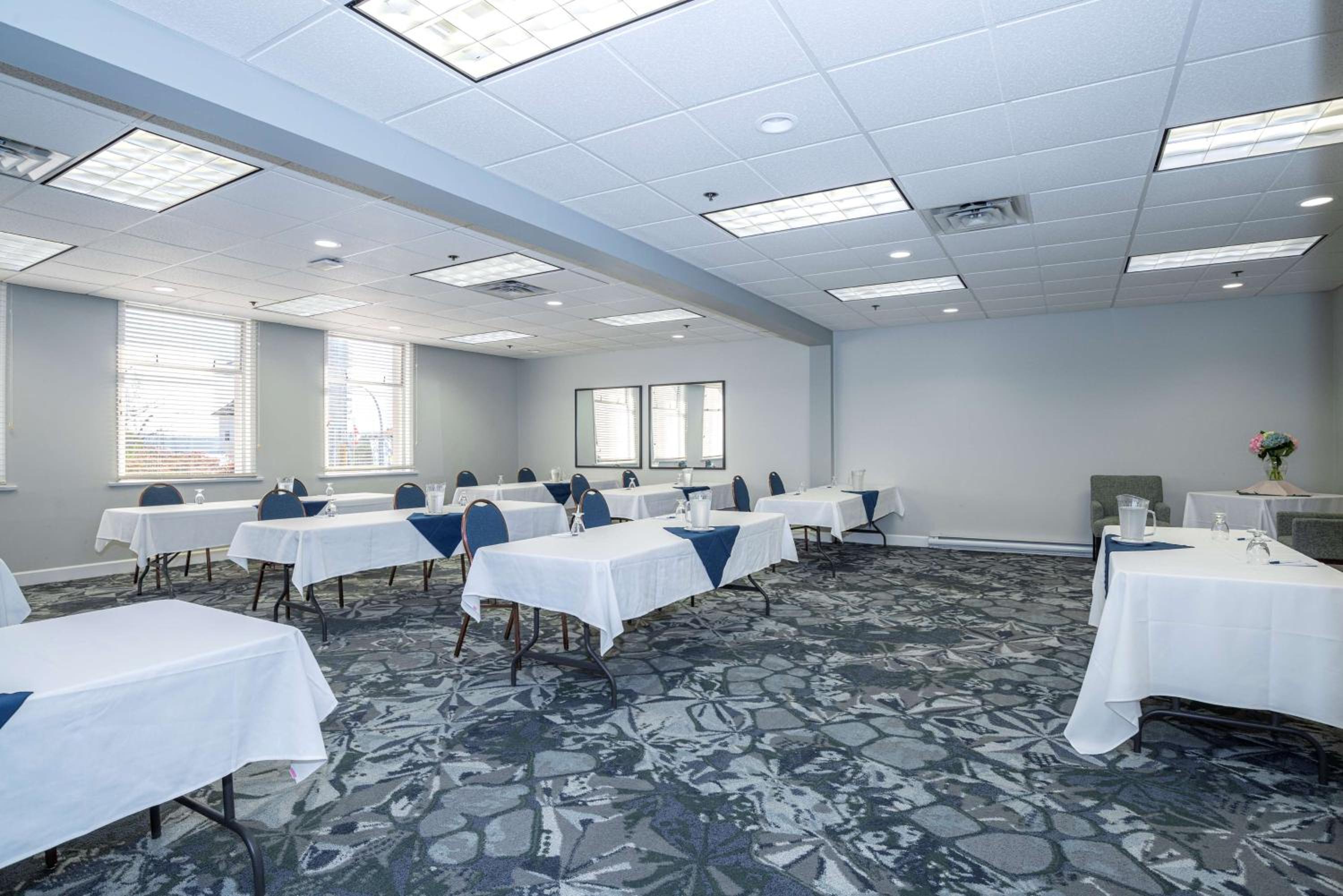 Nanaimo Vacations - Best Western Dorchester Hotel - Property Image 2