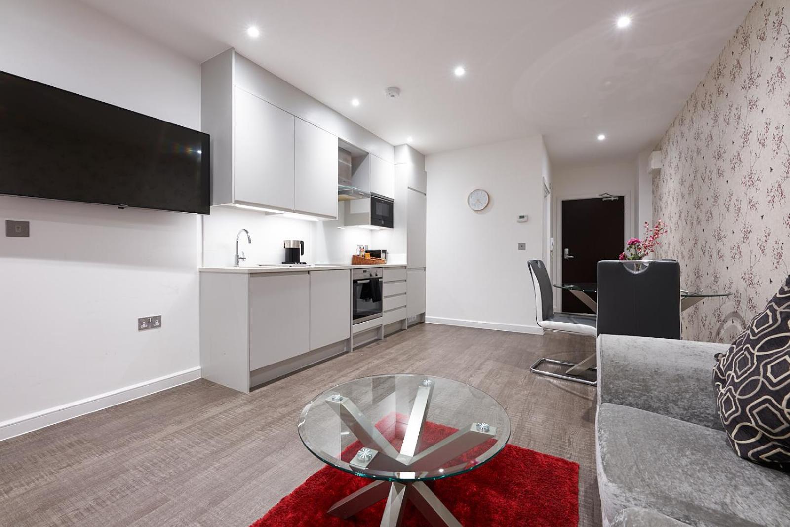 Luxustay Milburn House view 4
