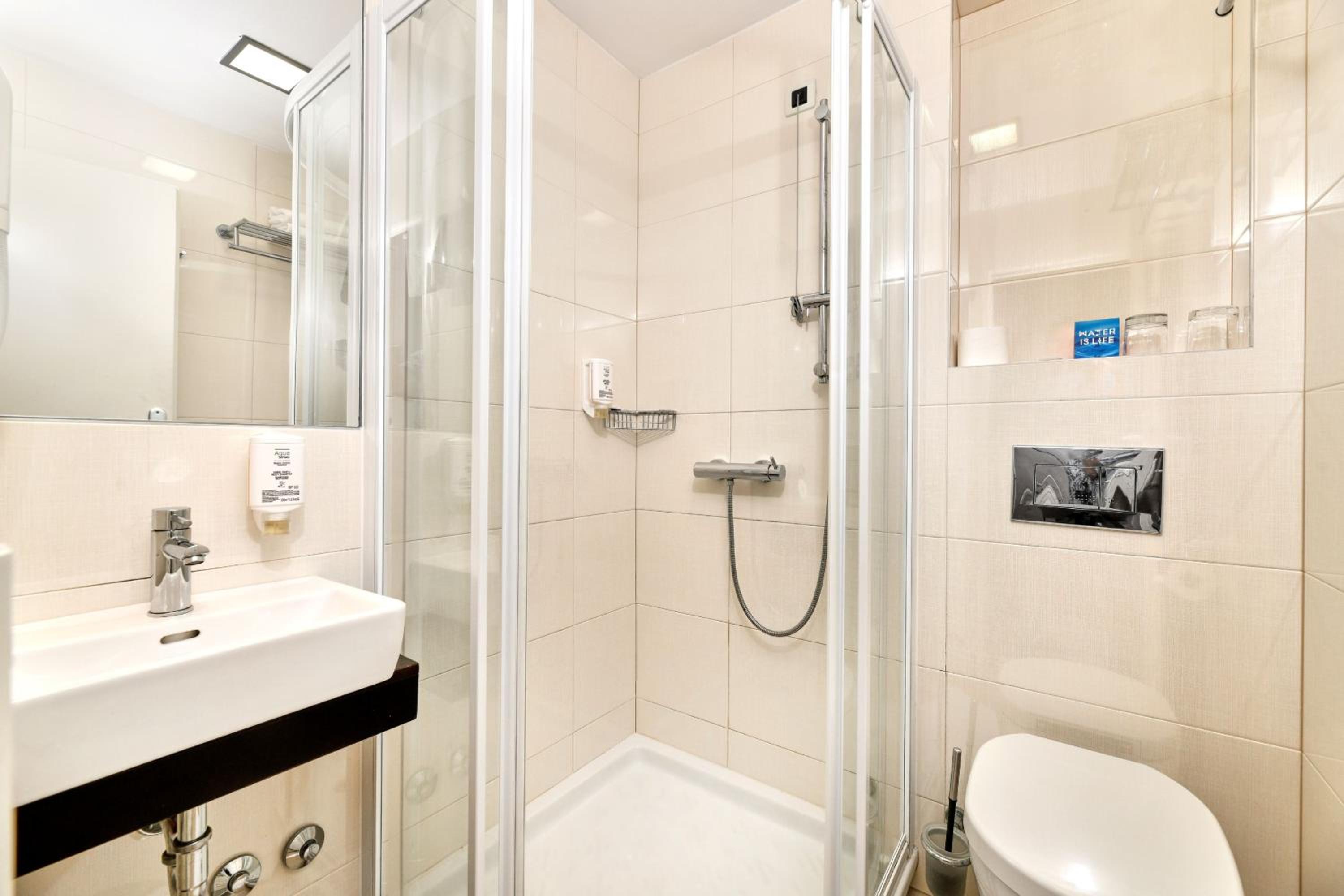 Hotel Mediteran Plava Laguna - Property Image 86