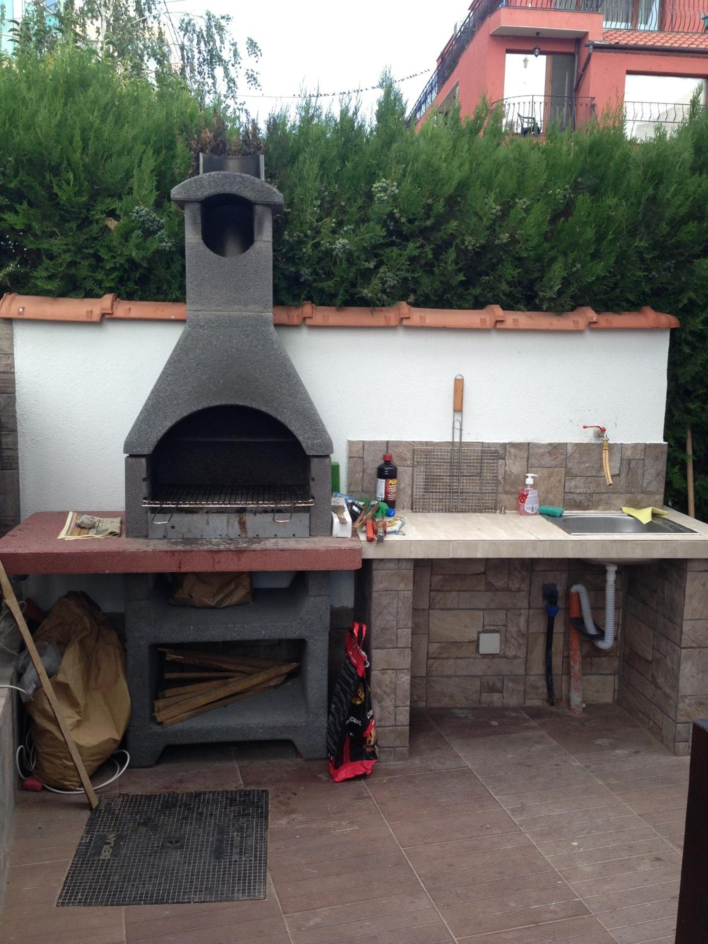The White Houses Complex