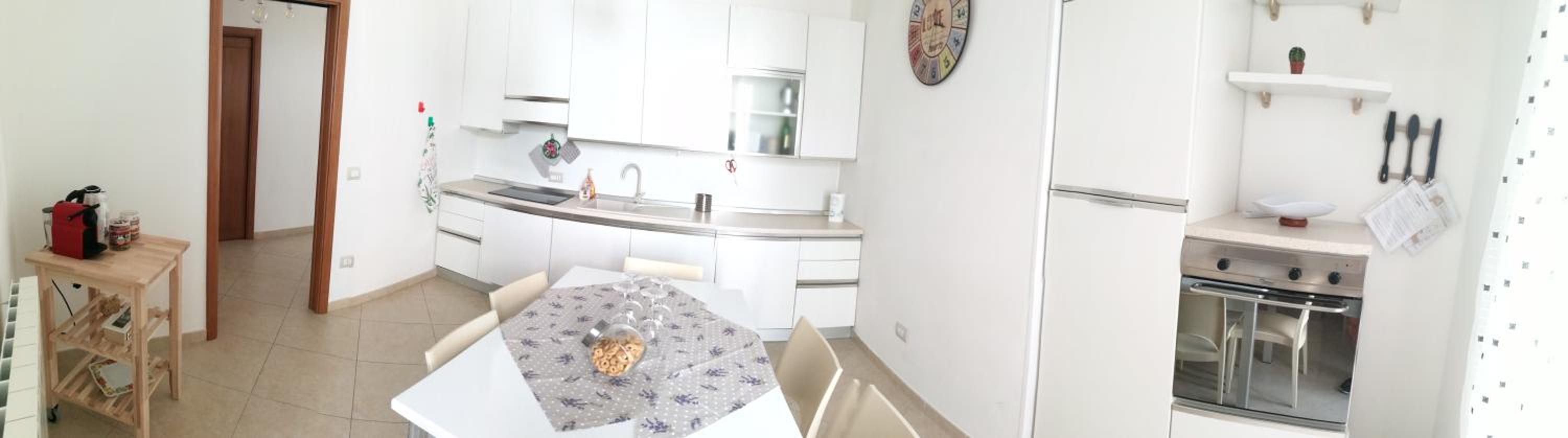 Serena GuestHouse en Monopoli — kitchen