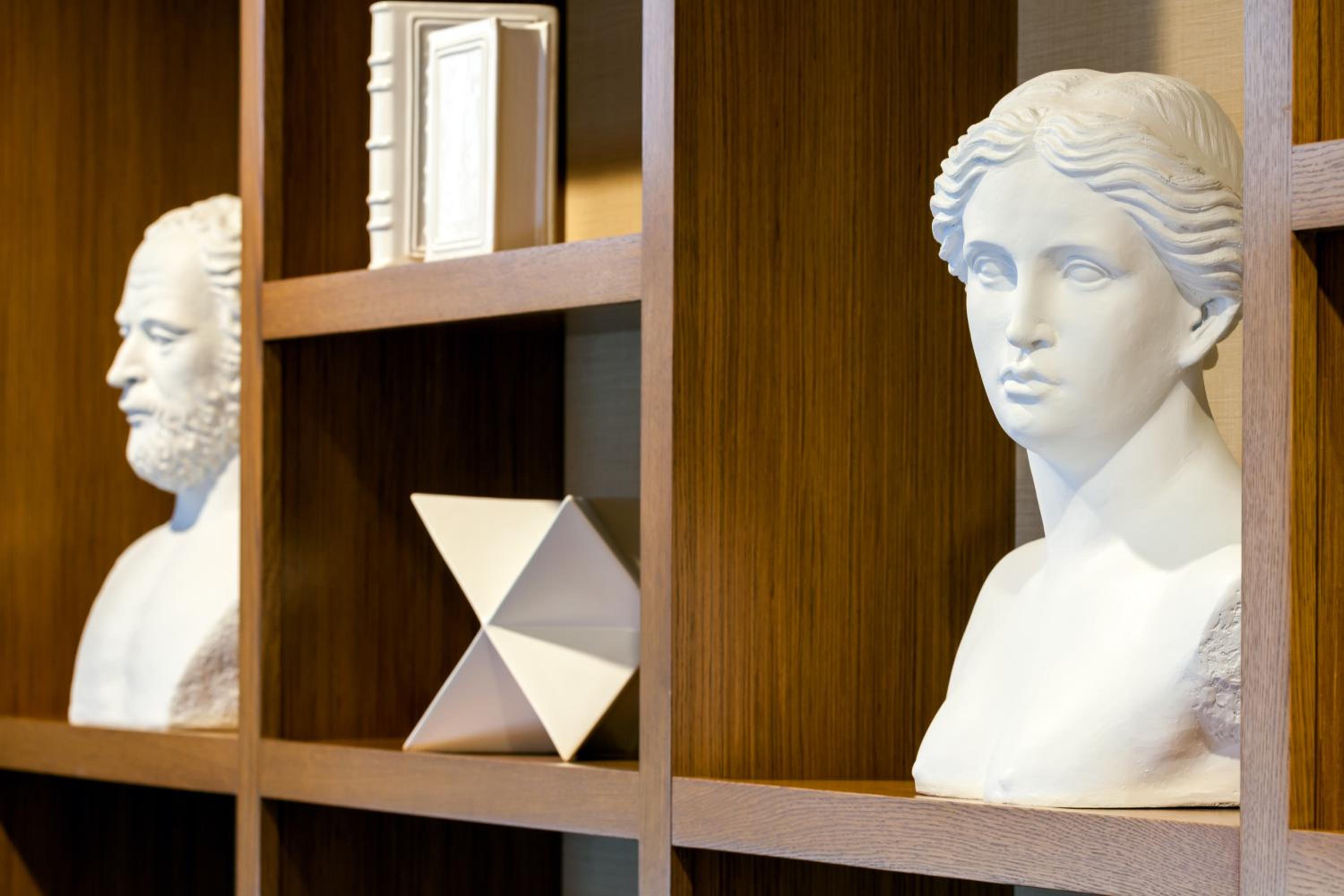 Bloomington Vacations - Hyatt Place Bloomington Indiana - Property Image 2