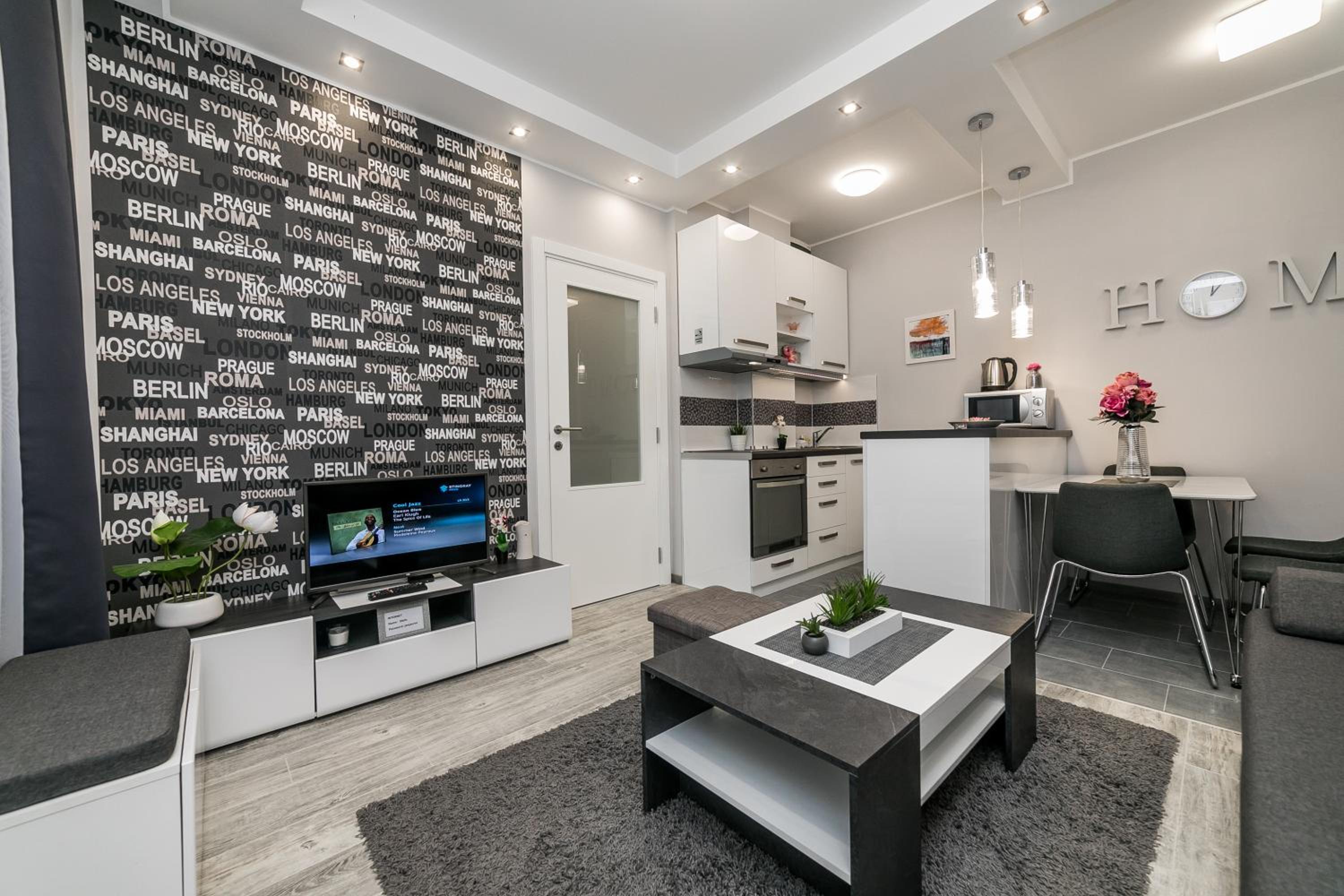 Gray Luxe view 5
