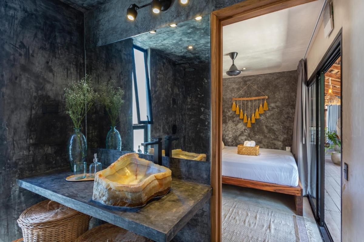 Meteora Stay & Coffeehouse Tulum view 5