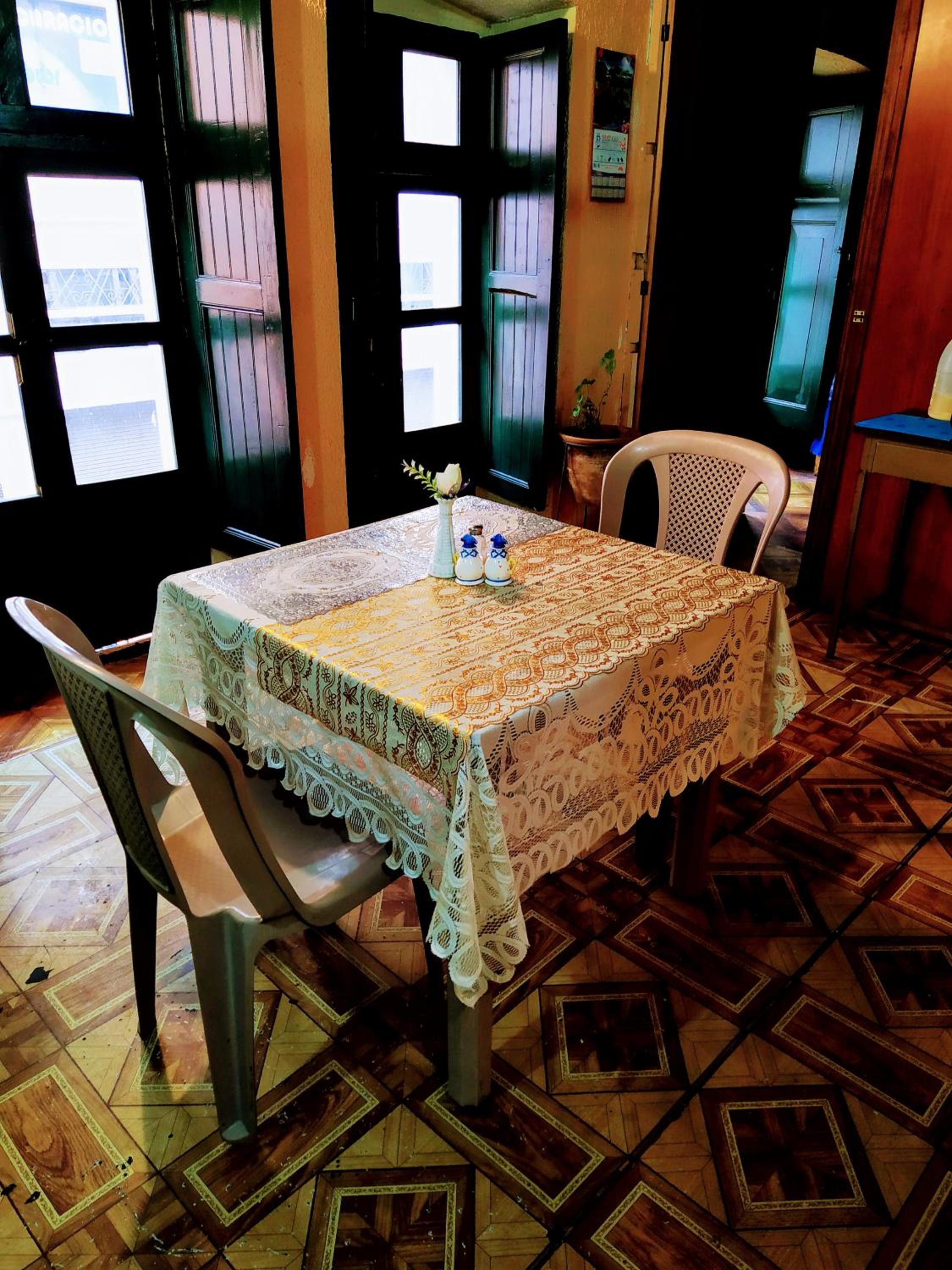 Hostal Latitud Ecuem