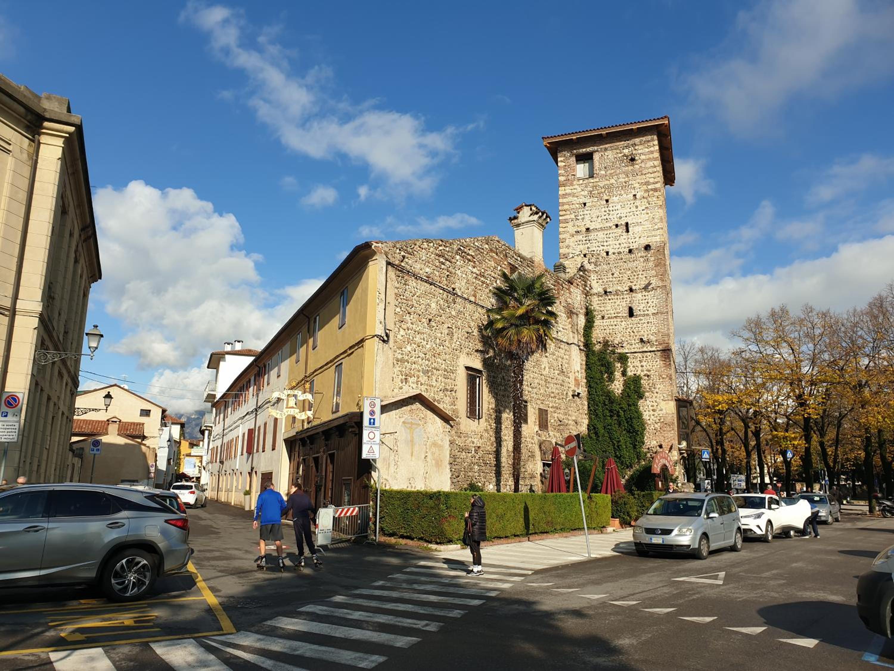 Vicolo J. Da Ponte - Bassano Centro Storico view 2