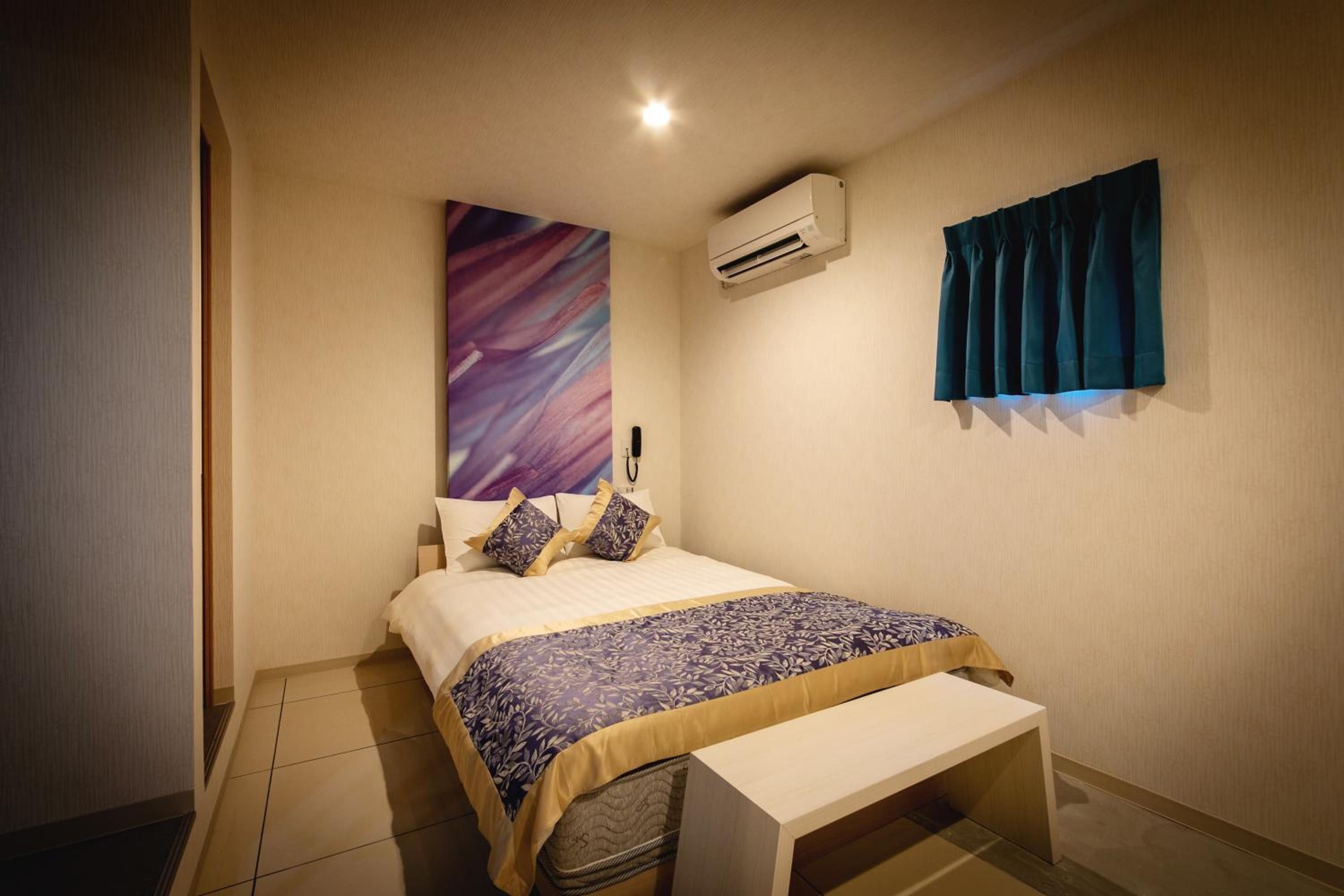 HOTEL BLAX