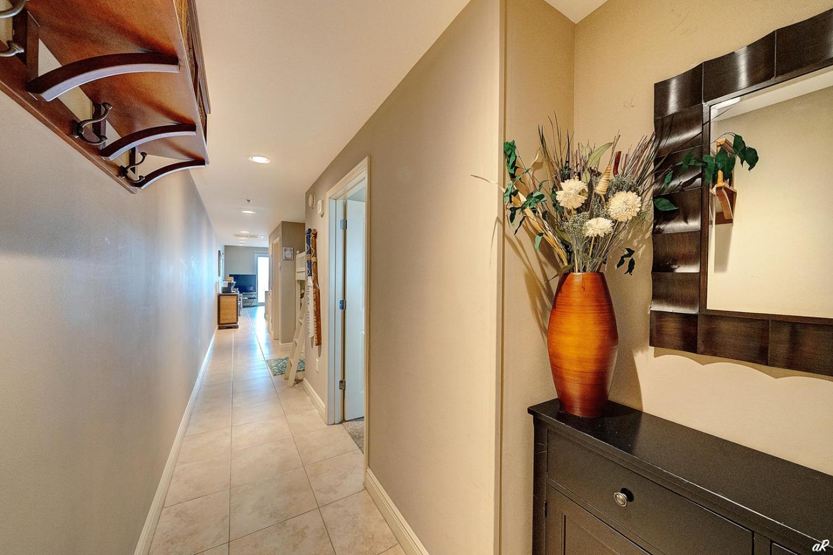 Gorgeous Oceanfront Condo with BBQ view 4