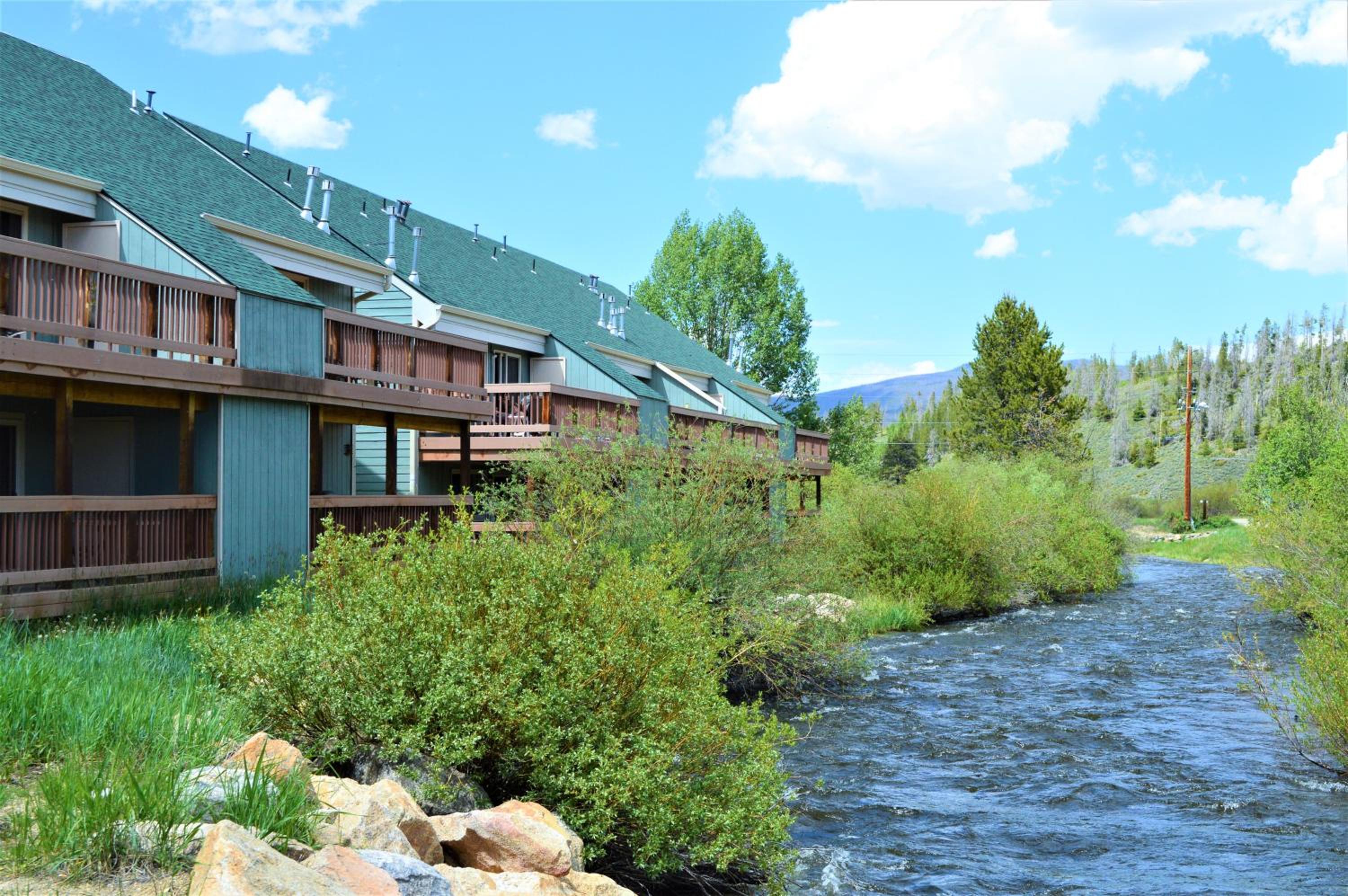 Hotel Twin Rivers By Alderwood Colorado Management - Image 1