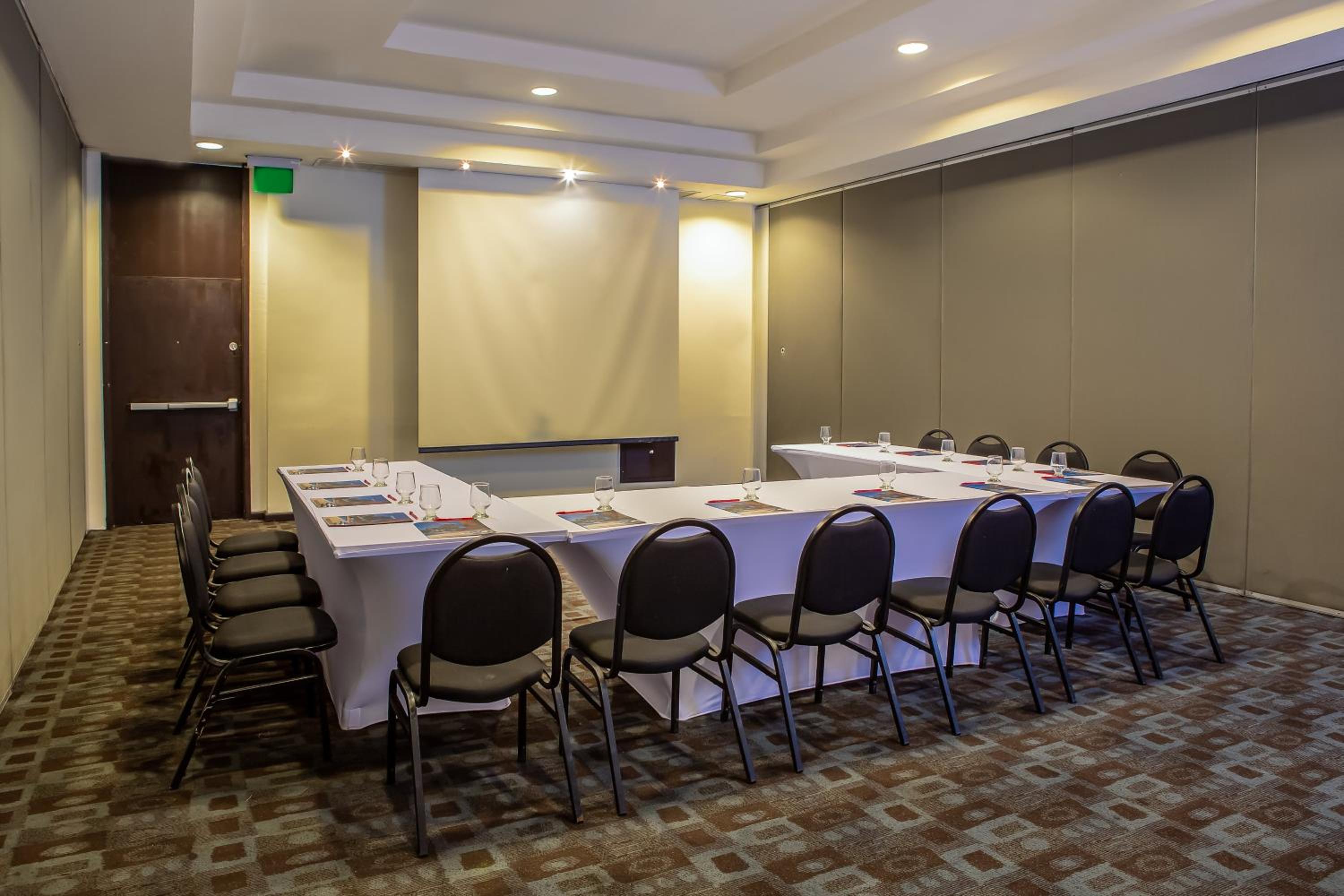 Tampico Vacations - Fiesta Inn Tampico - Property Image 4