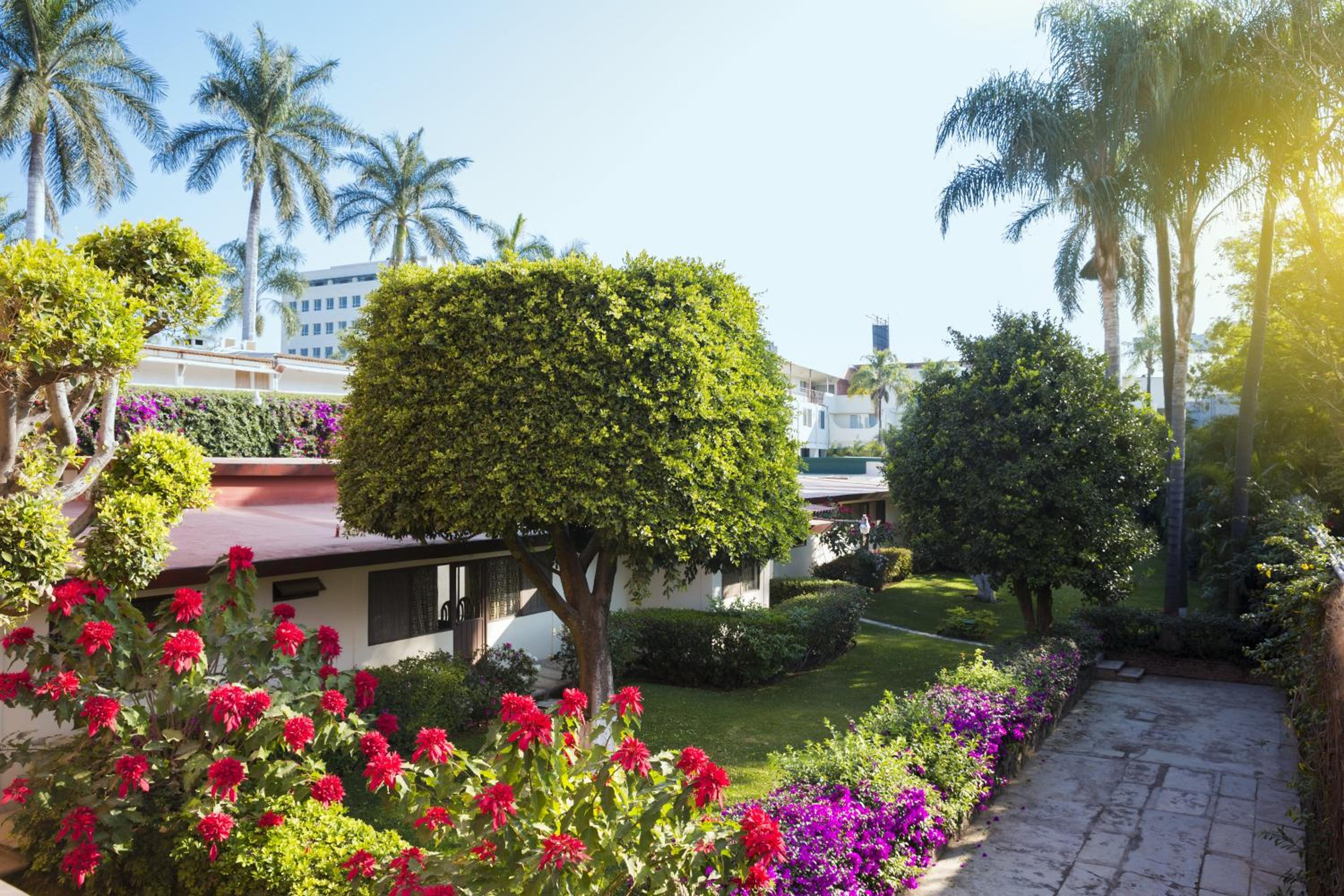 Hotel Gamma Cuernavaca Puerta Paraiso - Image 1