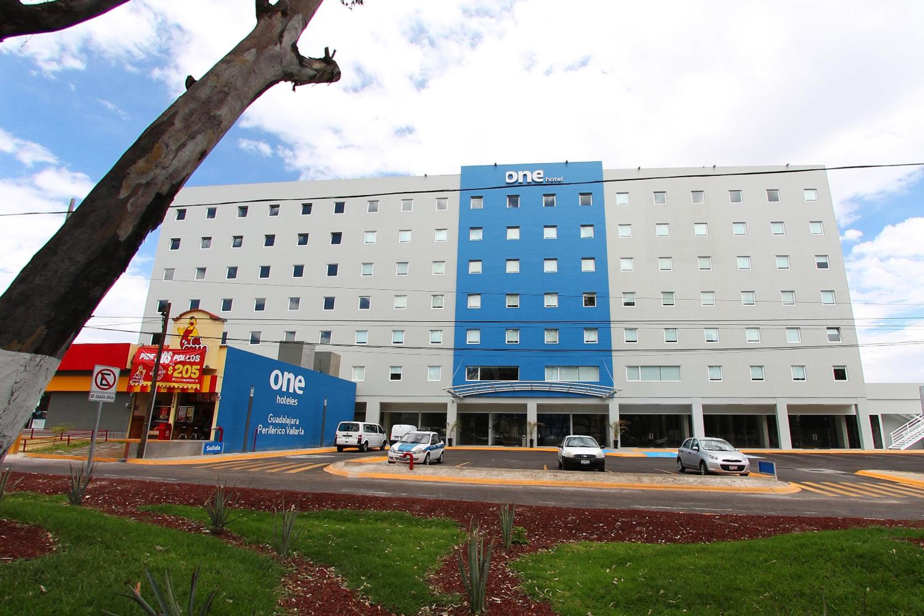 Hotel One Guadalajara Periferico Poniente - Image 1