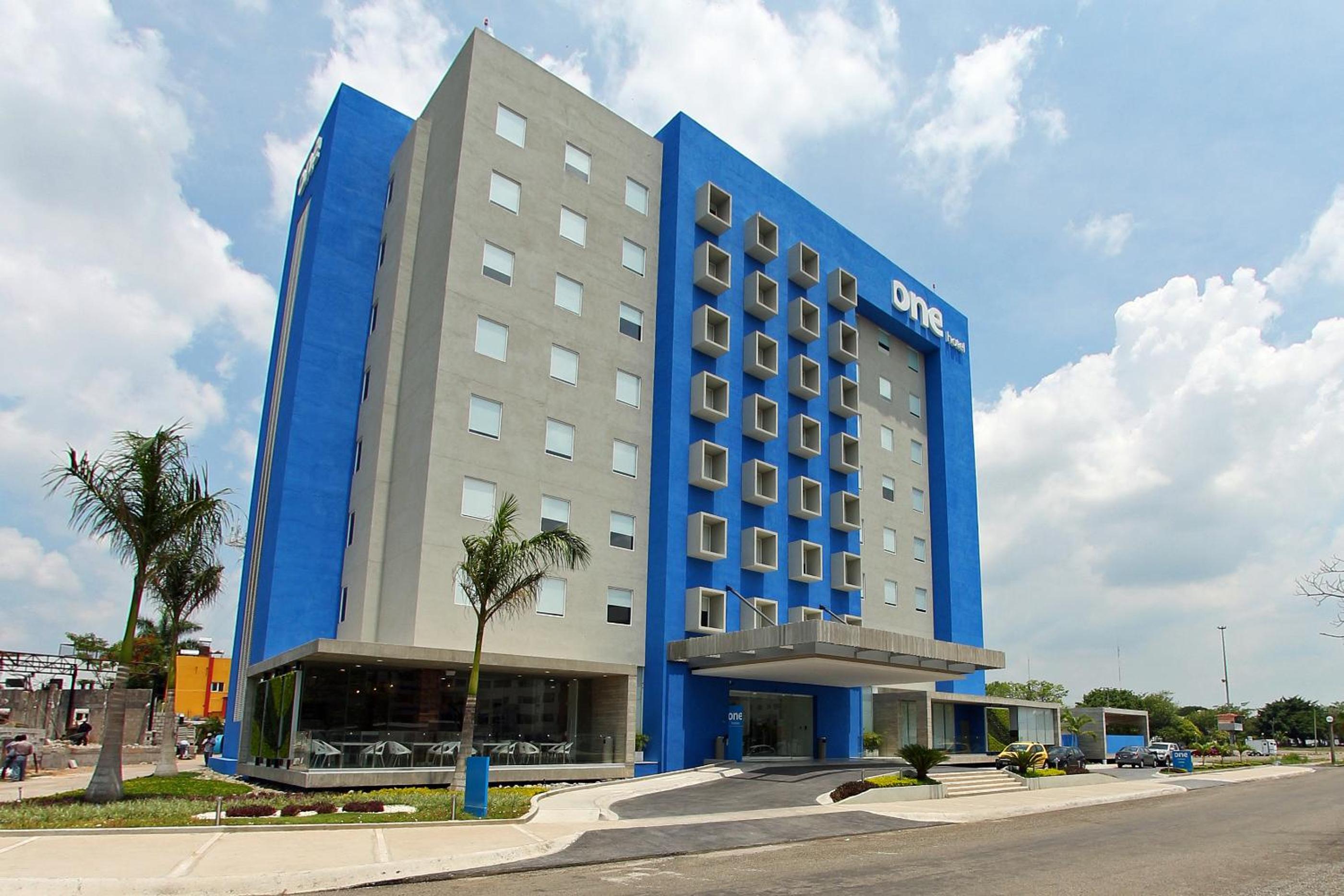 Hotel One Villahermosa 2000 - Image 1