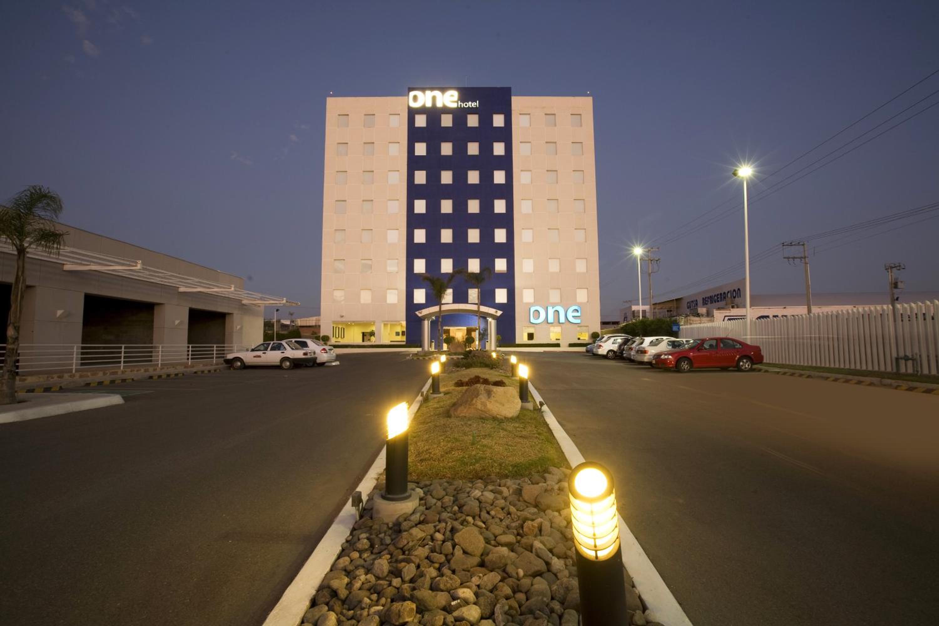 Hotel One Aguascalientes Sur - Image 1