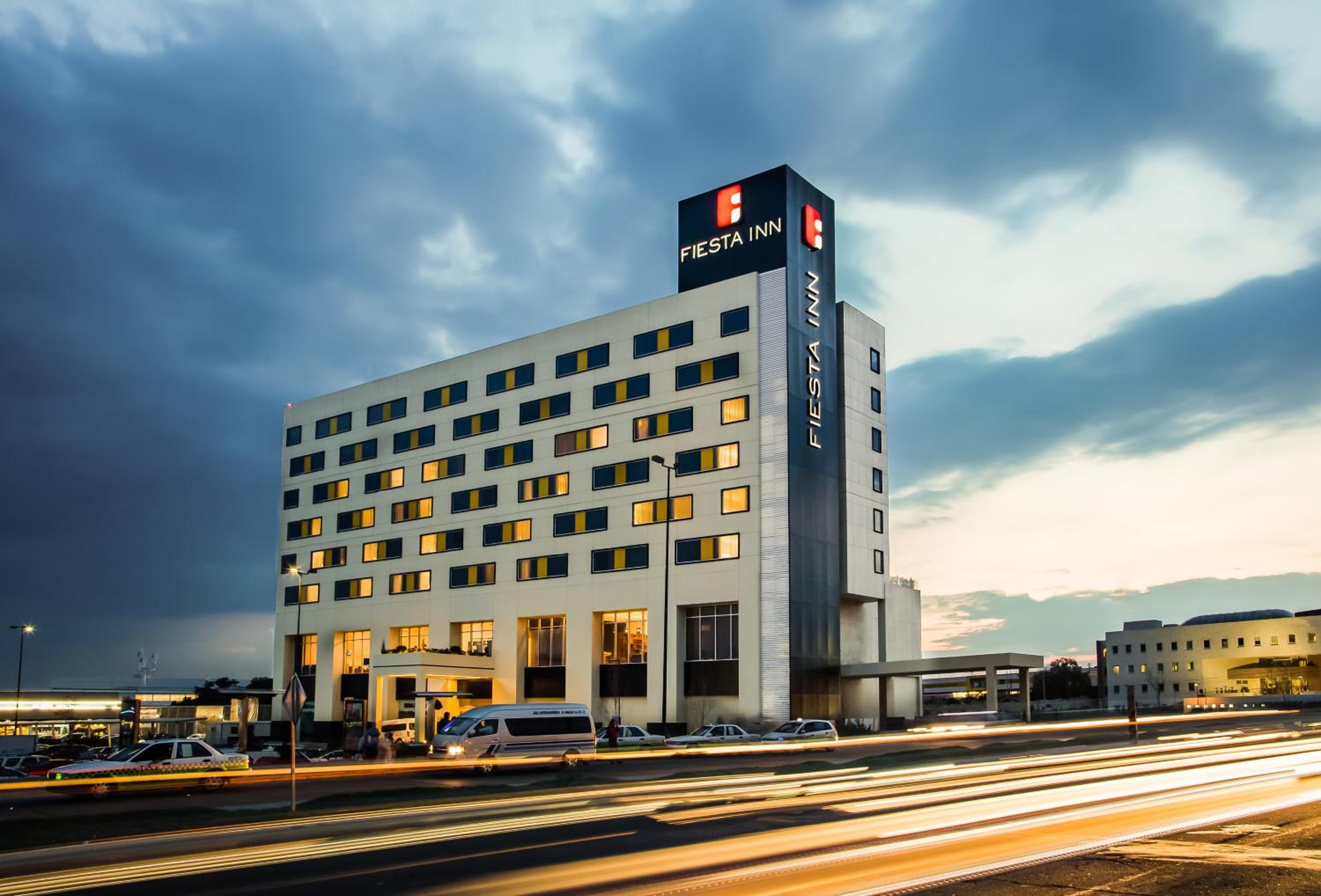 Hotel Fiesta Inn Pachuca Gran Patio - Image 1