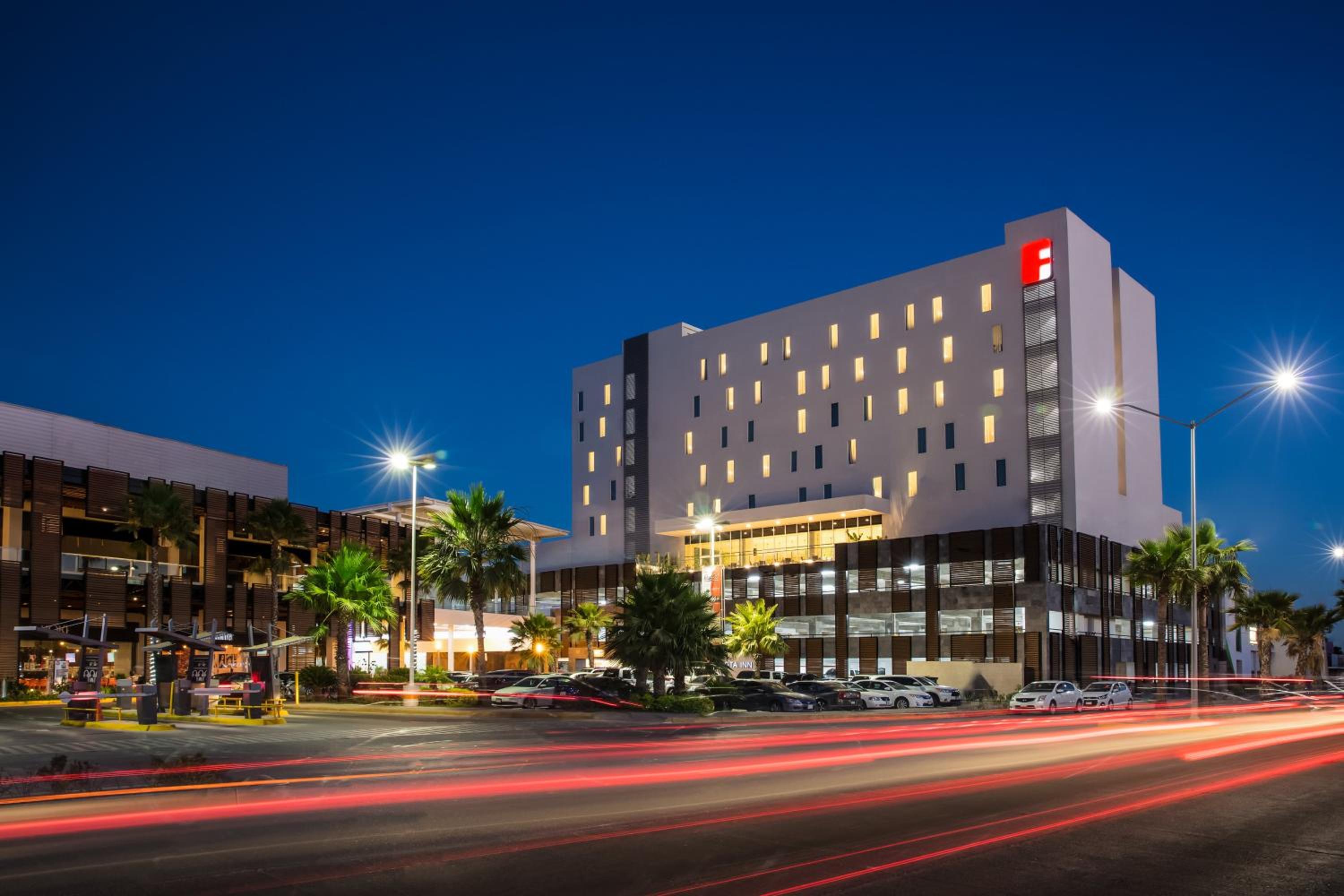 Los Mochis Vacations - Fiesta Inn Los Mochis - Property Image 1