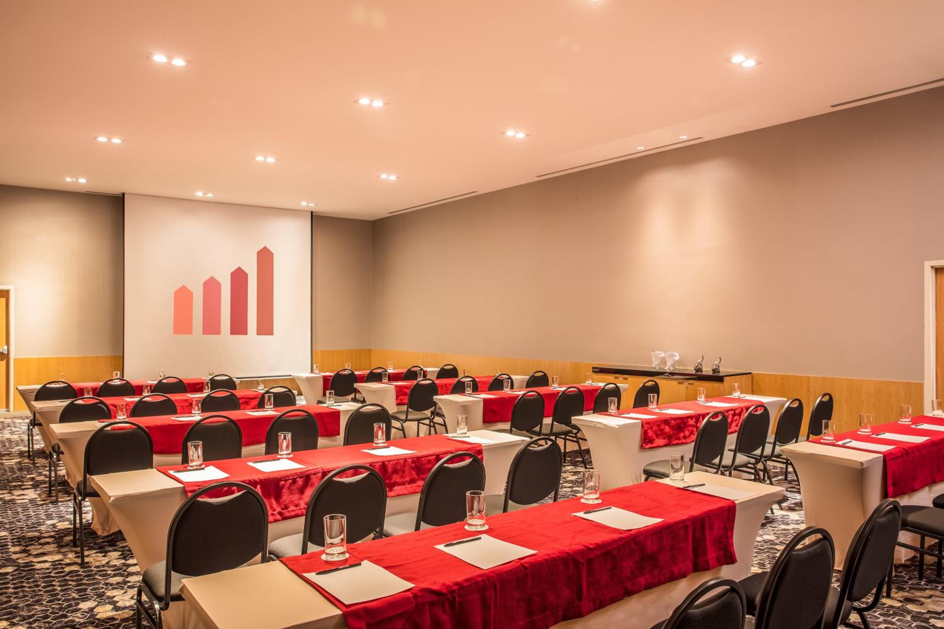 Los Mochis Vacations - Fiesta Inn Los Mochis - Property Image 5