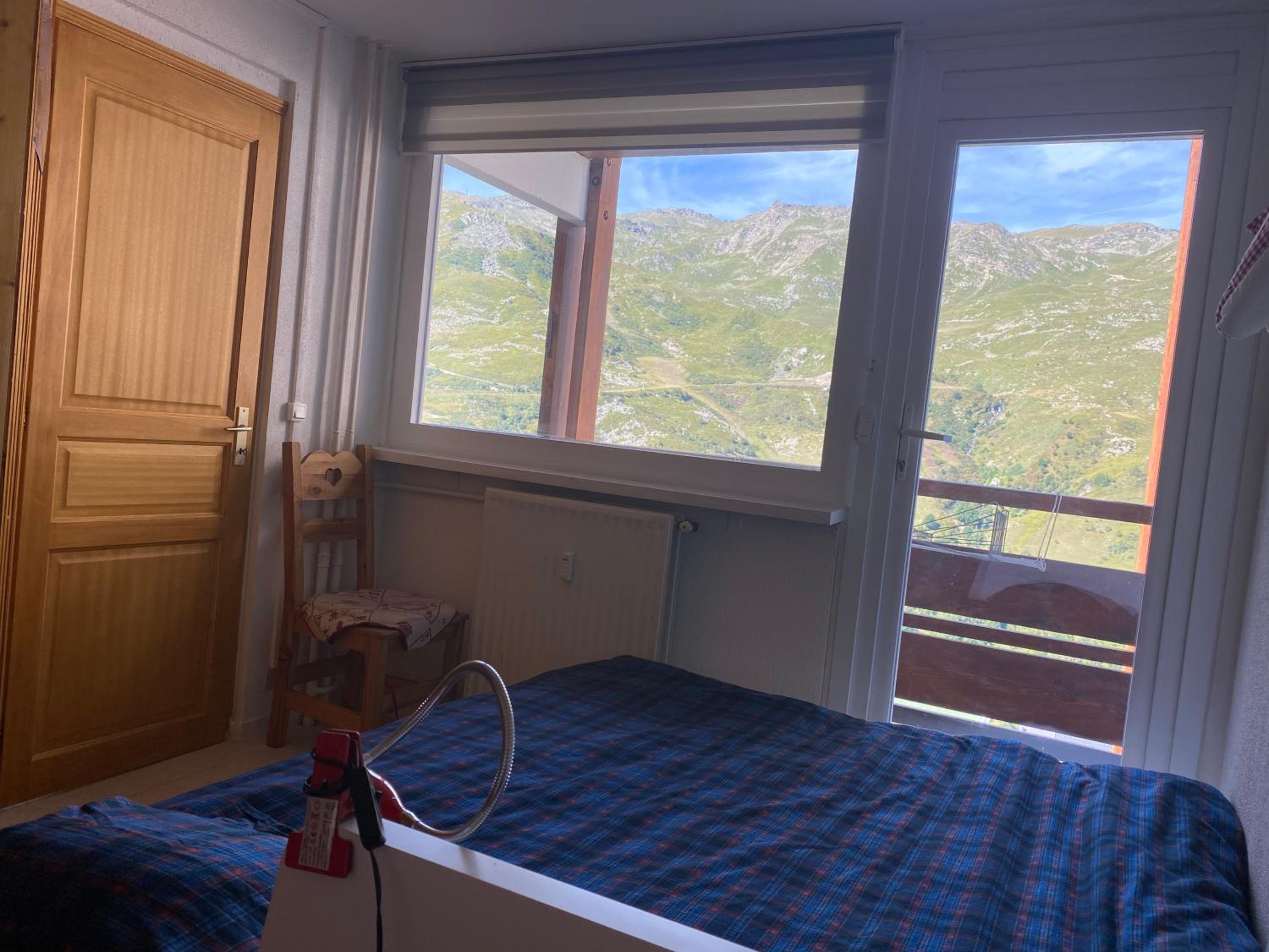 Lauzes view 5